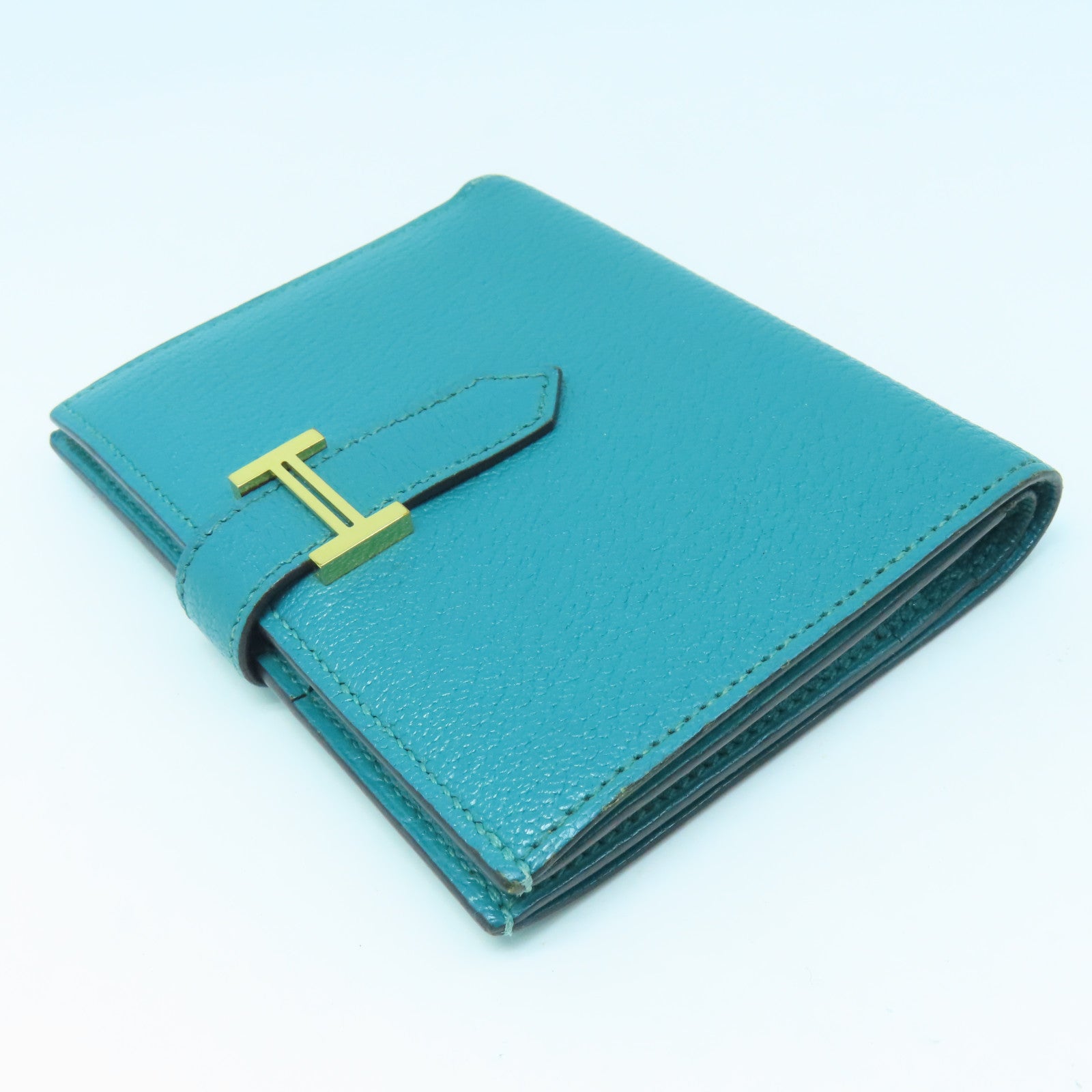 HERMES Chevre Leather Bearn Wallet Gold Buckle Wallet Peacock Blue