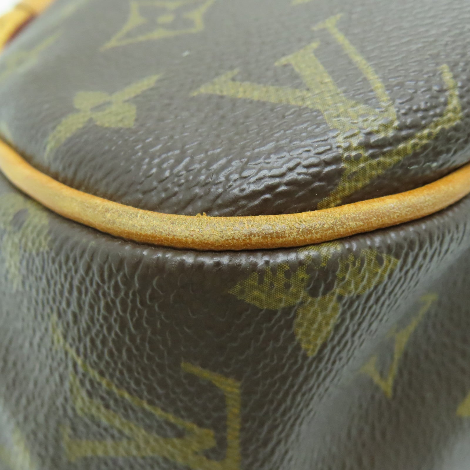 LOUIS VUITTON Monogram Batignolles Horizontal金扣肩背袋啡色