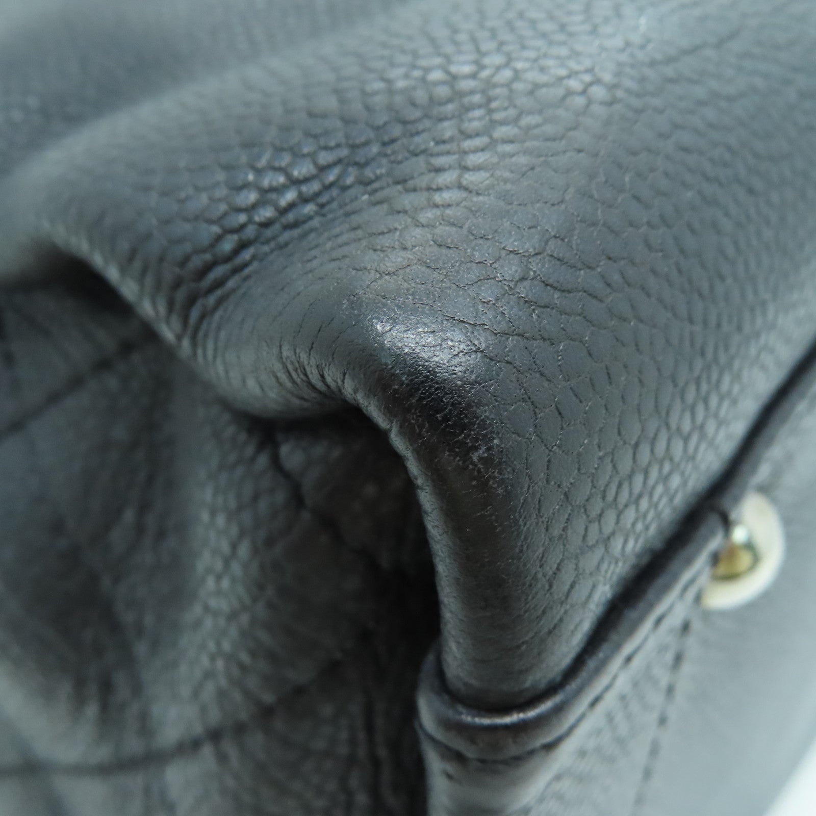 CHANEL 菱格牛皮皮革Shoulder Bag银扣肩背袋黑色