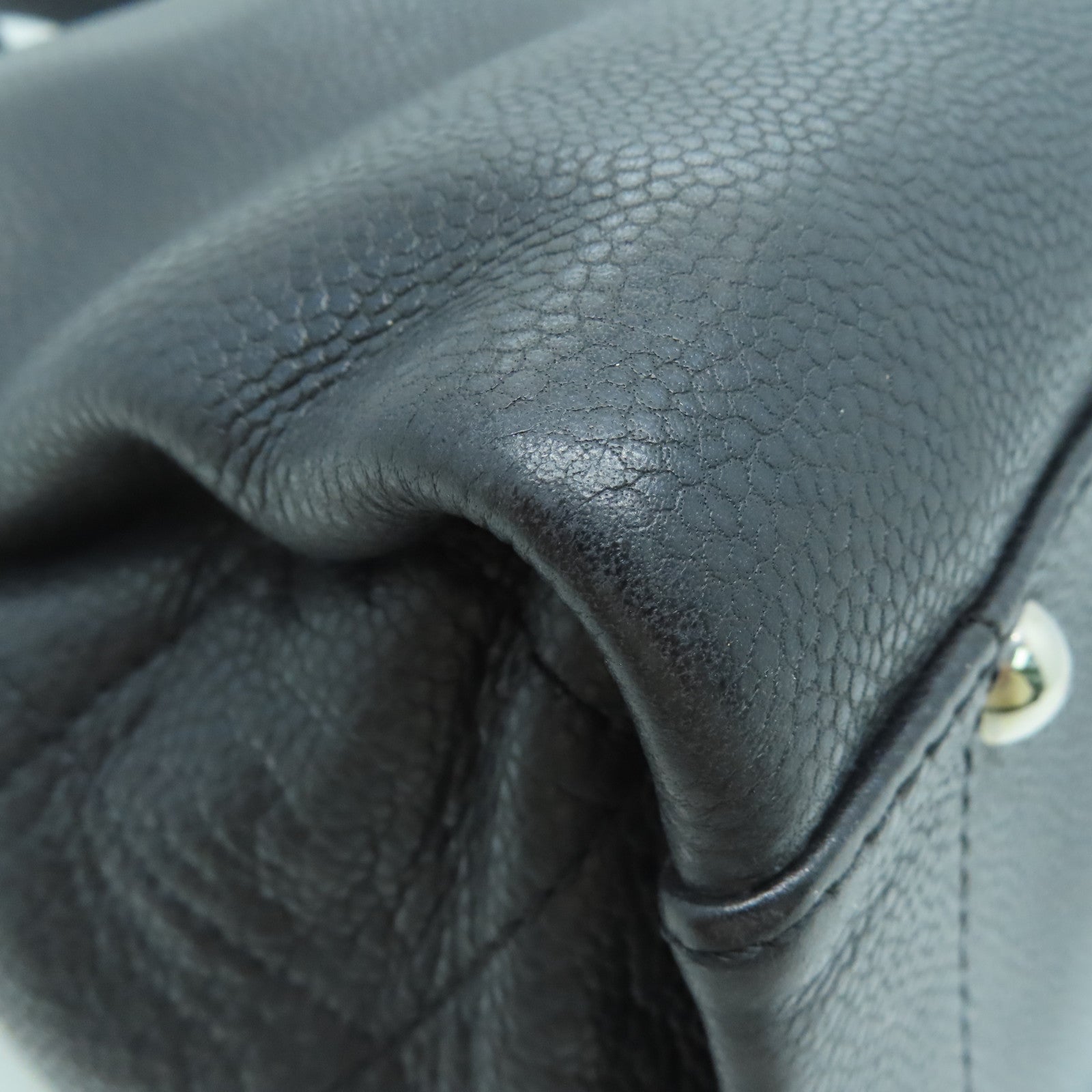 CHANEL 菱格牛皮皮革Shoulder Bag银扣肩背袋黑色