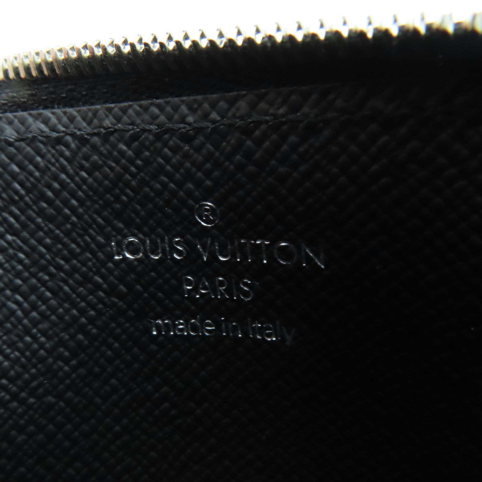LOUIS VUITTON 【激減優惠】Monogram Card Case銀扣卡片套黑色