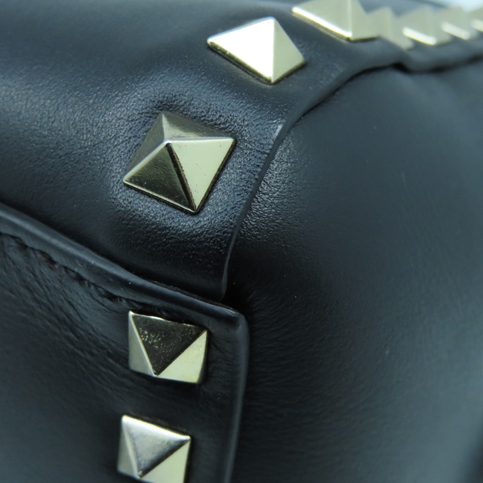 Valentino 牛皮皮革2way Shoulder Bag金扣手挽肩背兩用袋黑色