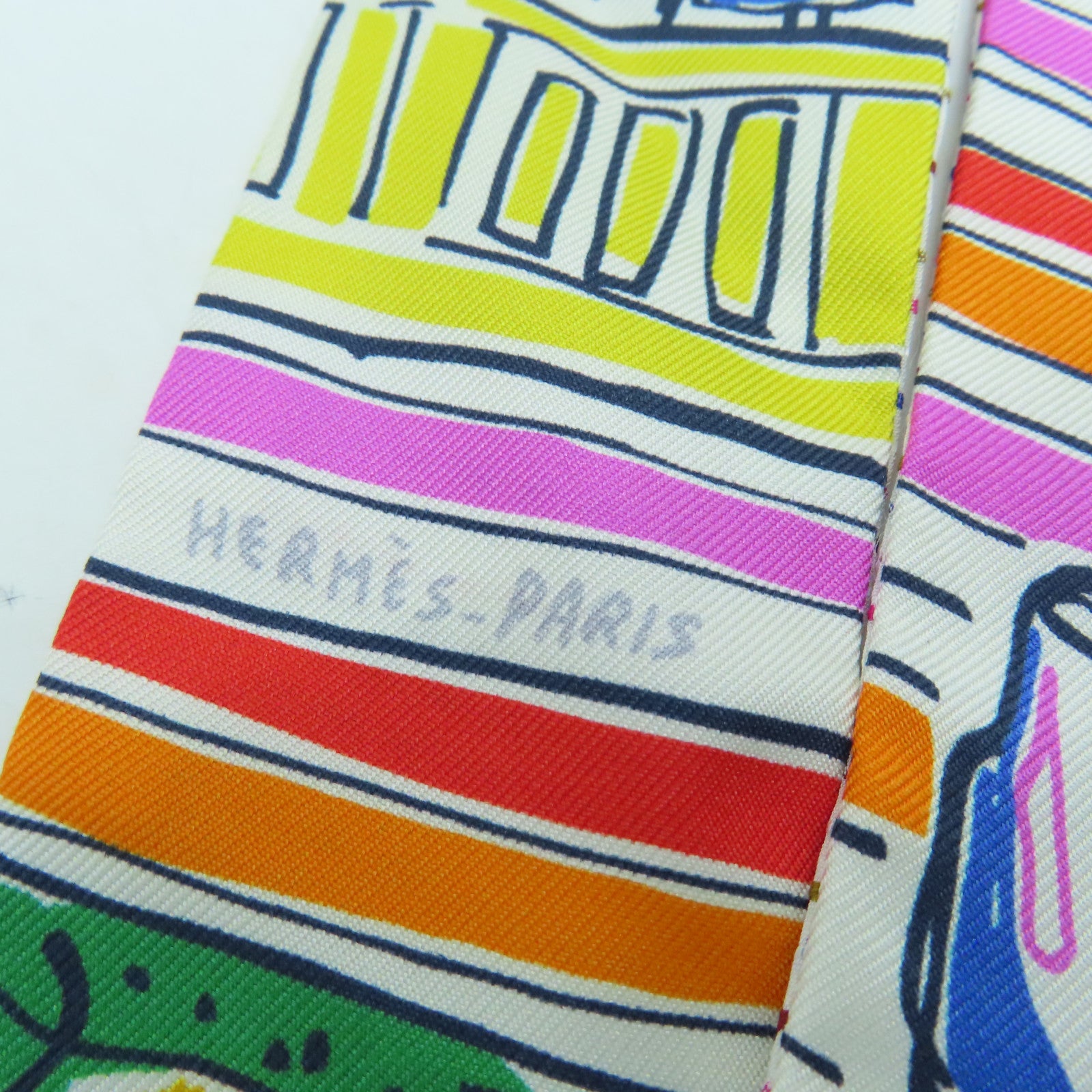 HERMES 絲質Max Twilly絲巾彩色白色