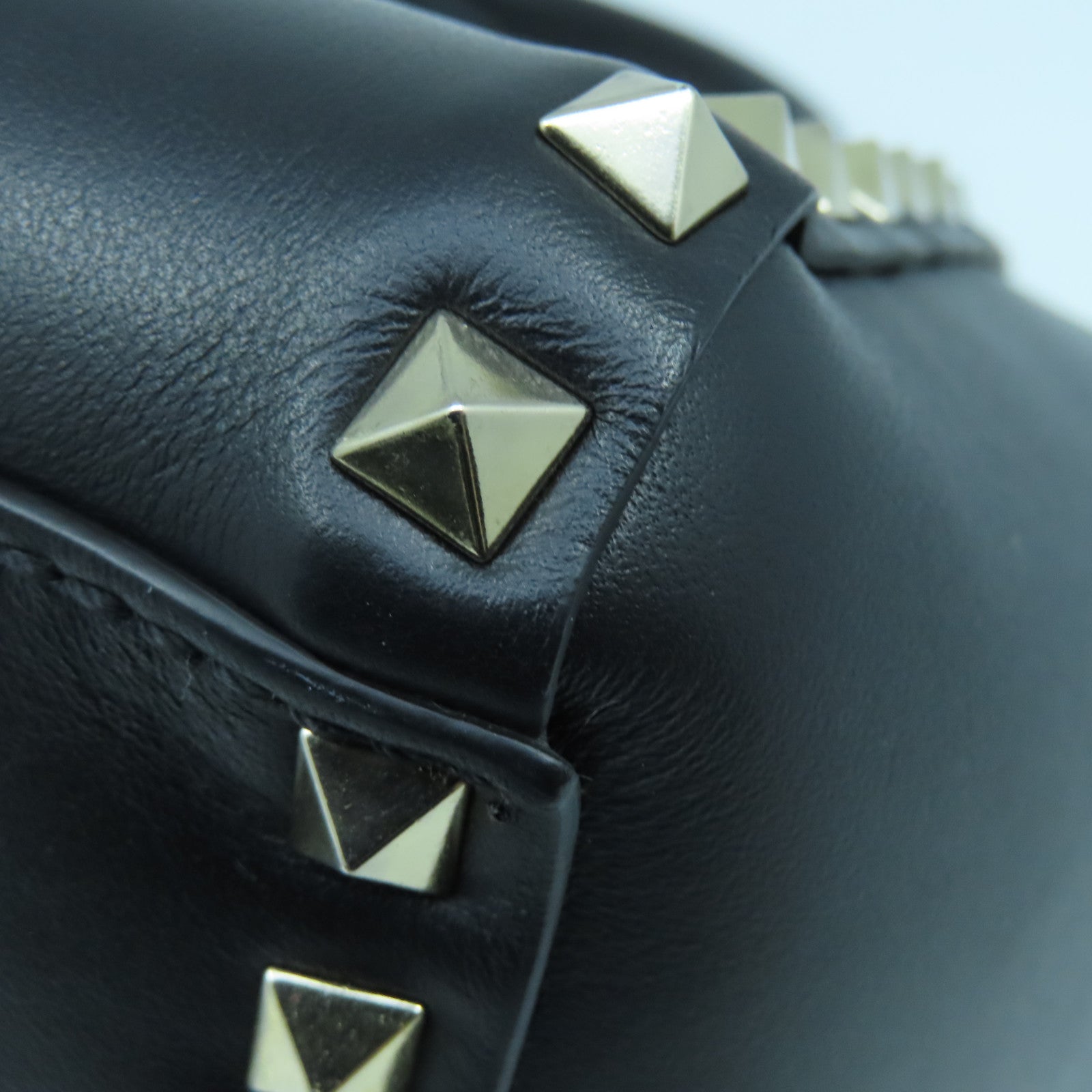 Valentino 牛皮皮革2way Shoulder Bag金扣手挽肩背兩用袋黑色