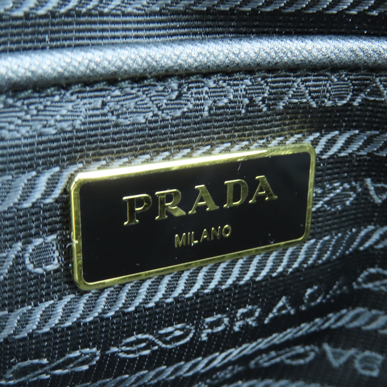 PRADA 尼龍Tote Bag金扣手挽袋黑色