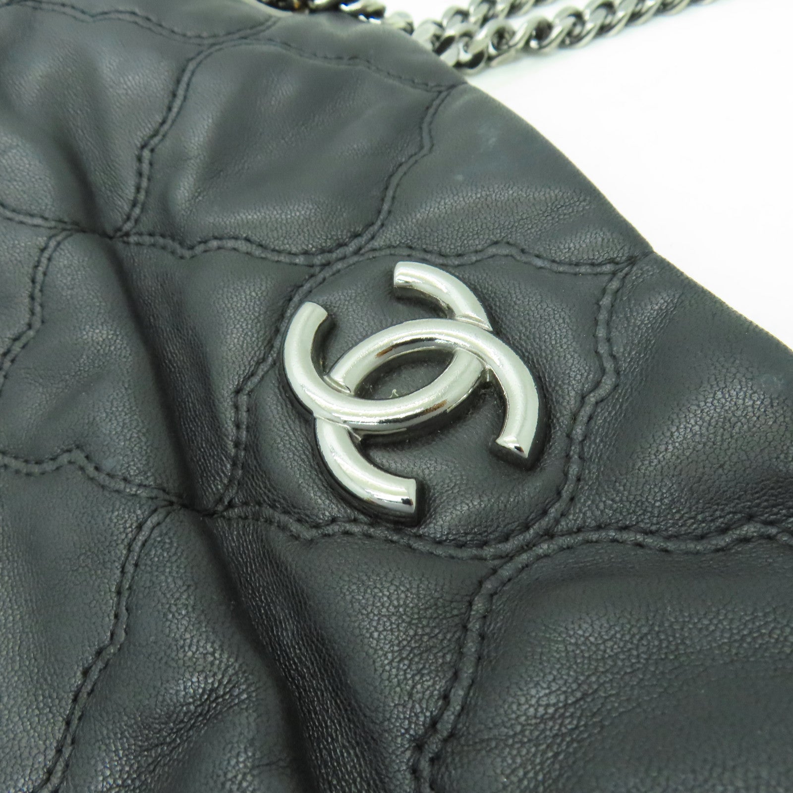 CHANEL 【激減優惠】菱格牛皮皮革Chain Shoulder銀扣鏈帶肩背袋黑色