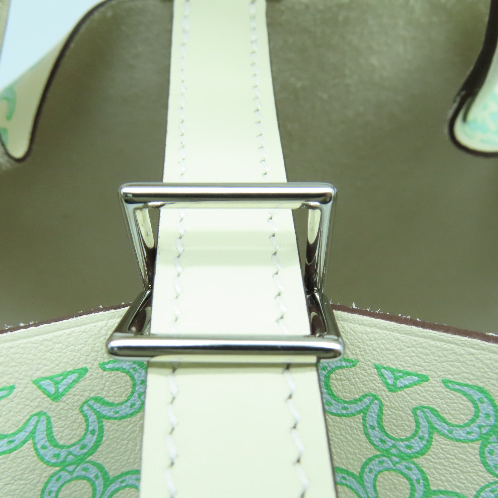HERMES Swift皮革Picotin Lucky Daisy PM银扣手挽袋Nata白色/绿色