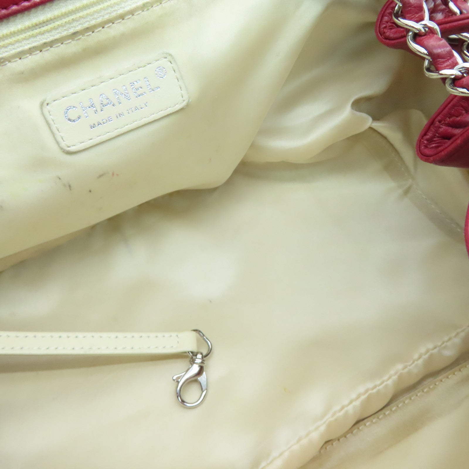 CHANEL 菱格牛皮皮革Chain Shoulder银扣肩背袋红色