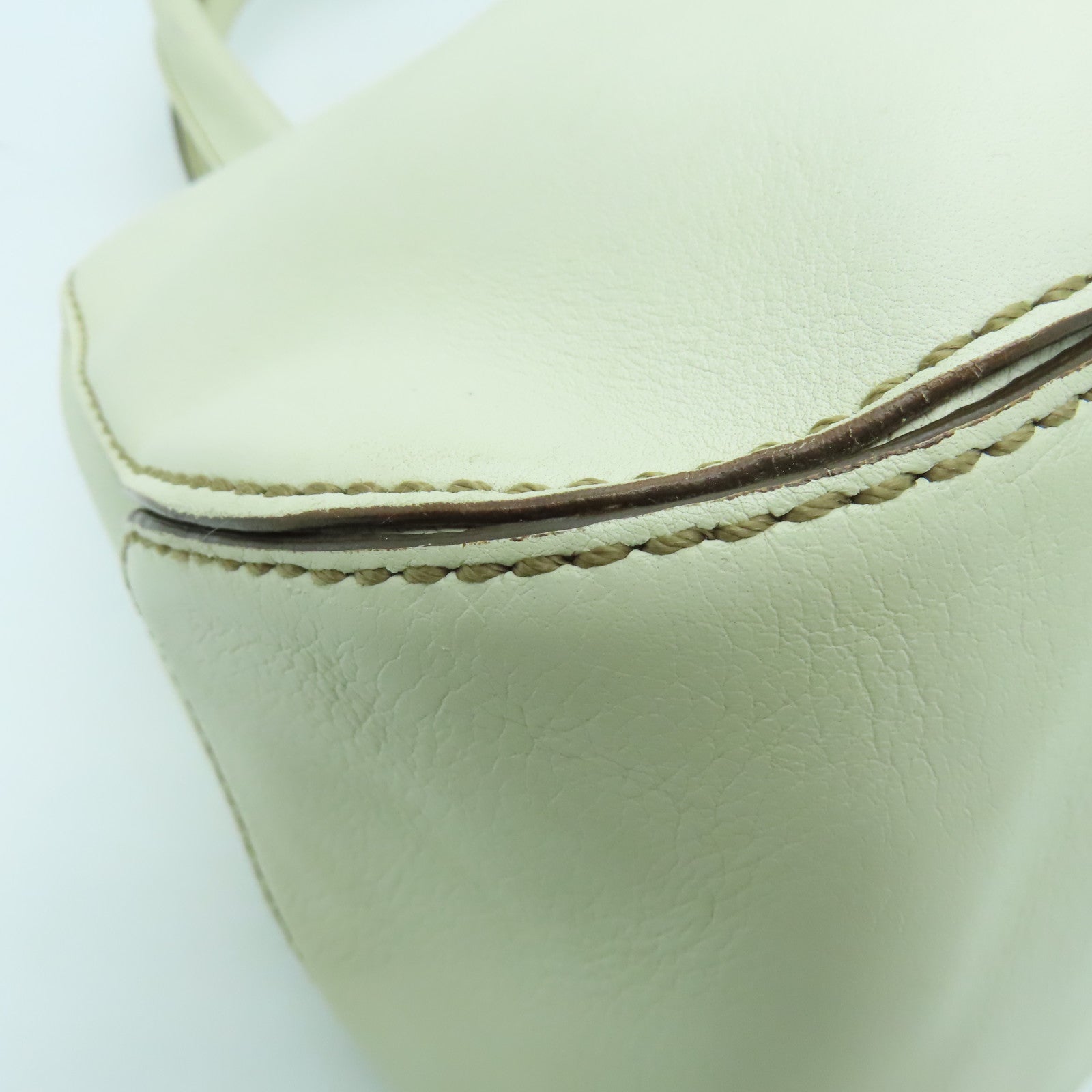 TOD'S cowhide leather Shoulder Bag silver buckle shoulder bag white