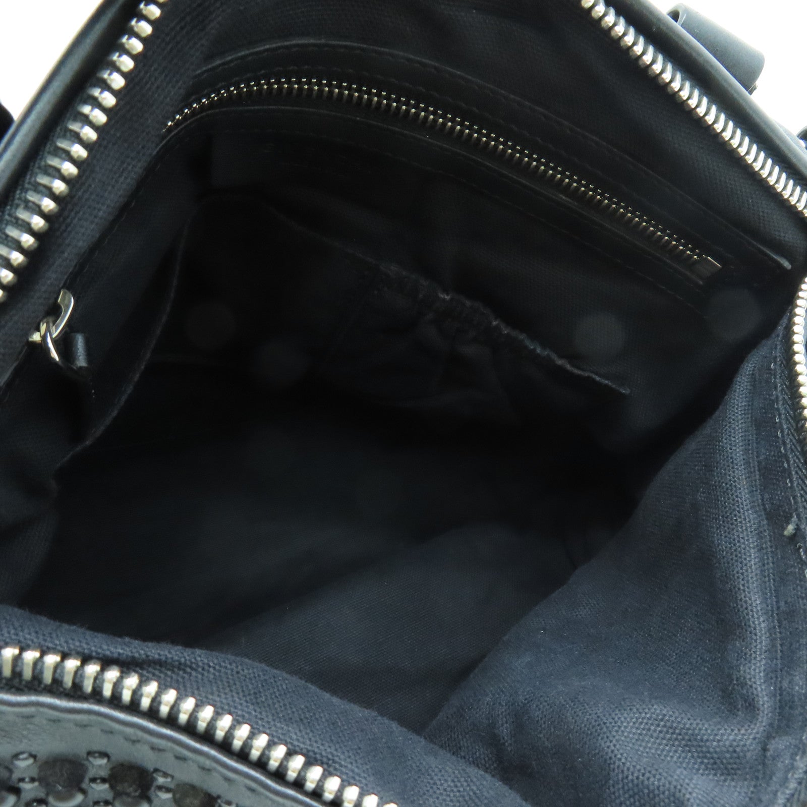 GIVENCHY 牛皮皮革Pandora肩背袋黑色
