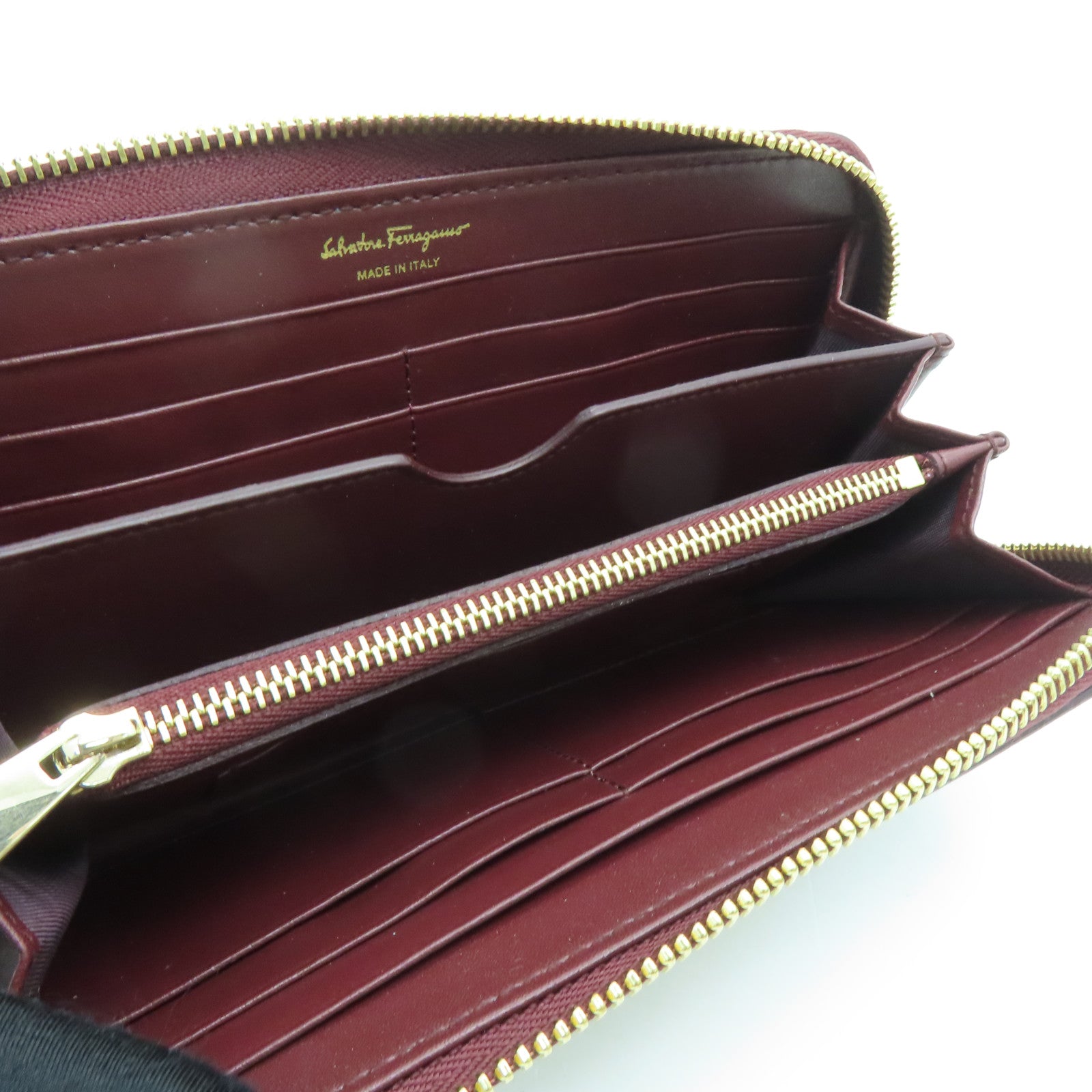 Salvatore Ferragamo 牛皮皮革Long Wallet金扣长钱包红色