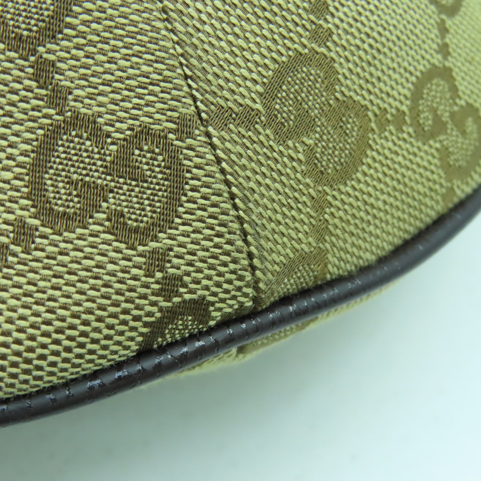 GUCCI 帆布GG Canvas Shoulder Bag銀扣肩背袋啡色
