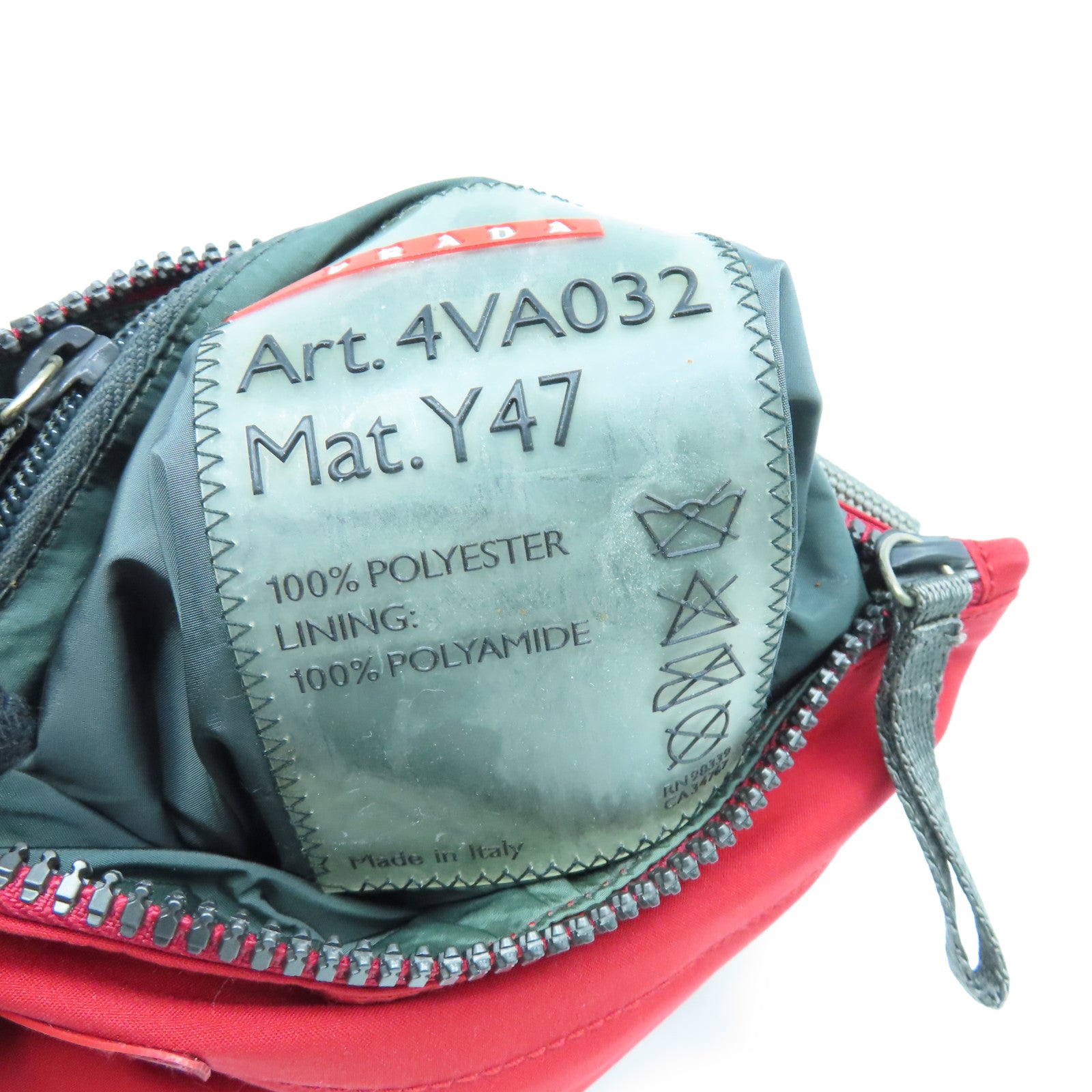 PRADA 尼龍Shoulder Bag銀扣肩背袋紅色