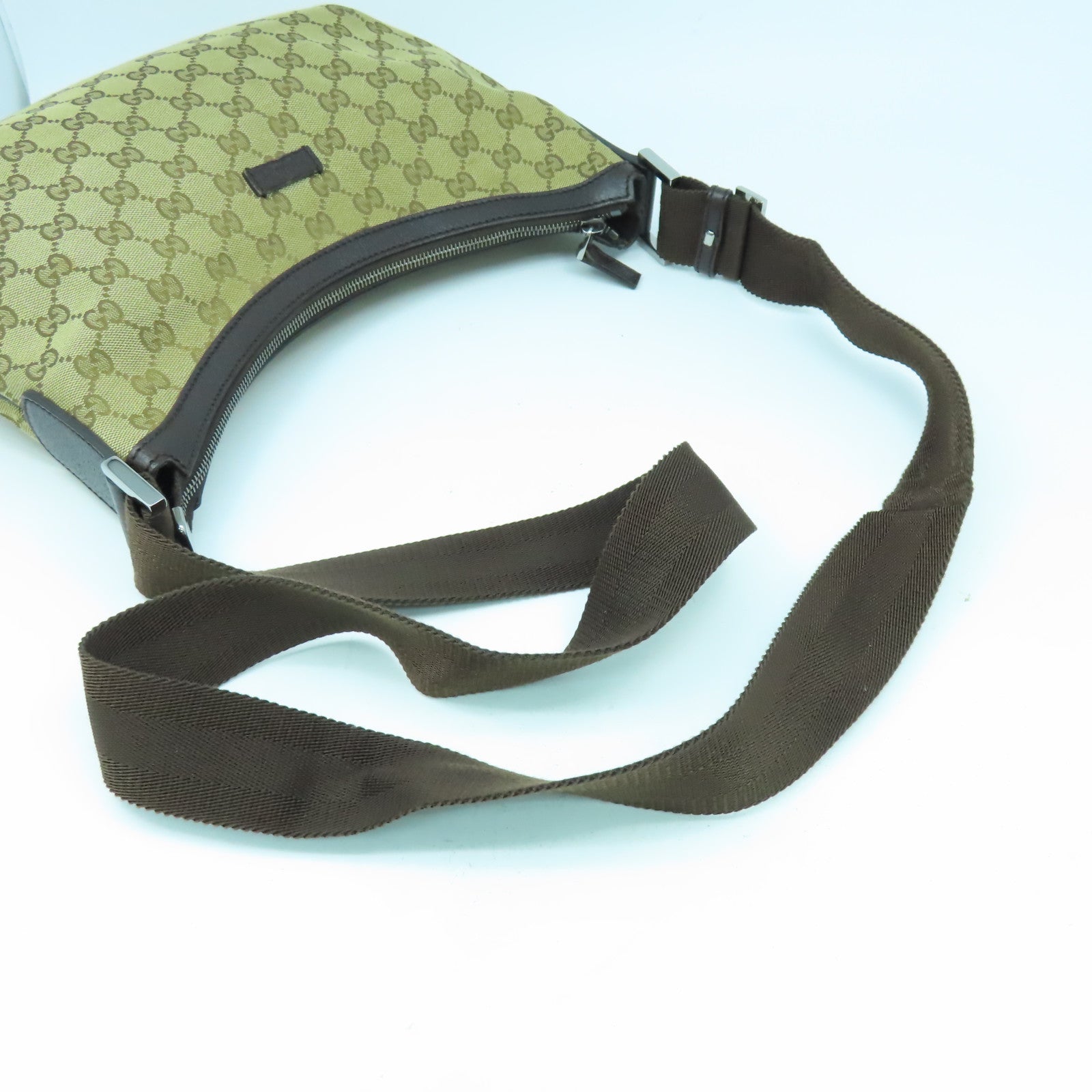 GUCCI 帆布GG Canvas Shoulder Bag銀扣肩背袋啡色