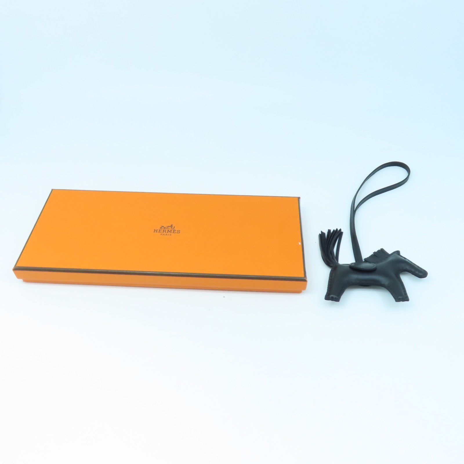HERMES Agneau Milo皮革Rodeo PM掛飾黑色