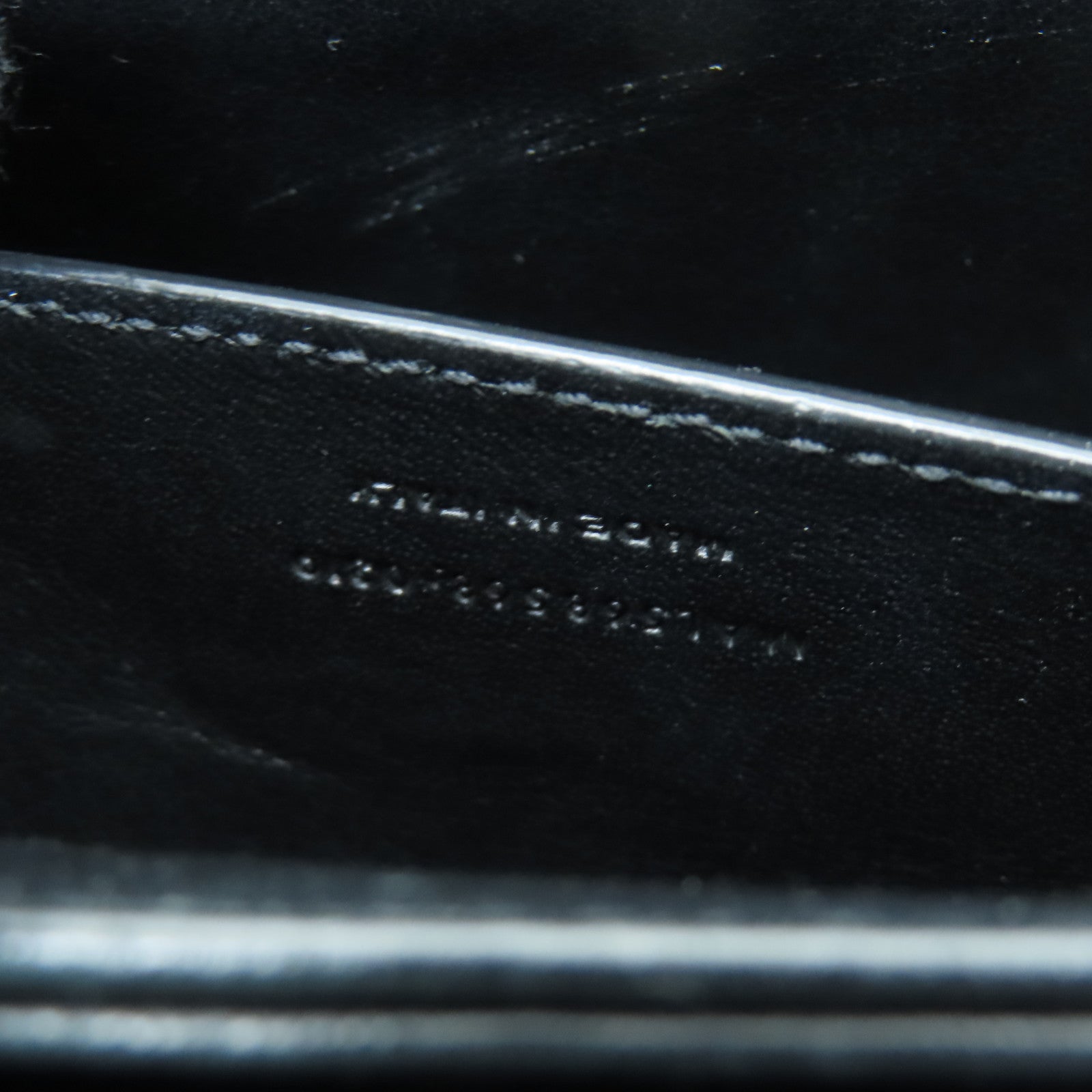 YVES SAINT LAURENT 牛皮皮革Shoulder Bag金扣肩背袋黑色