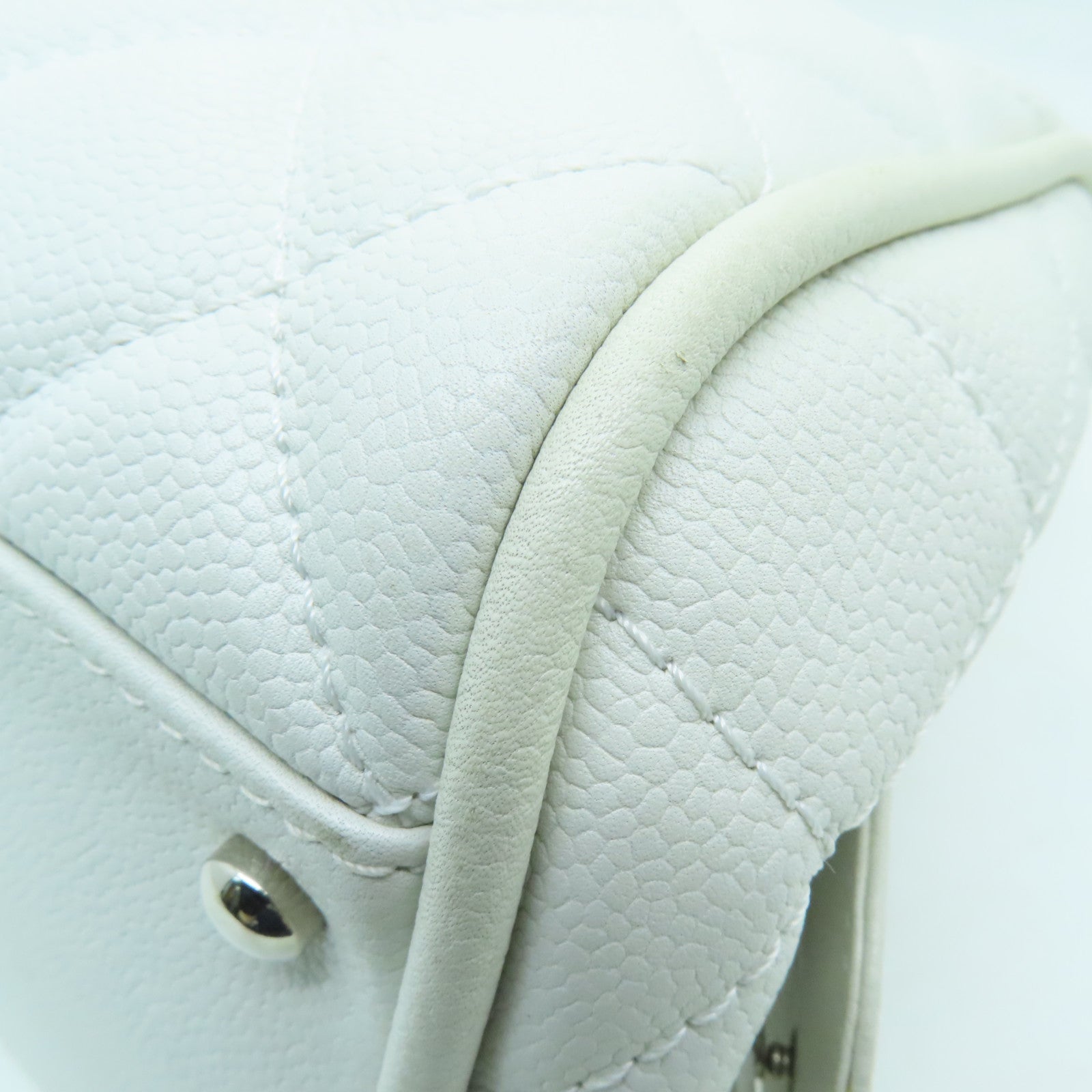 CHANEL 【激減優惠】菱格Caviar皮革Shoulder Bag銀扣肩背袋白色