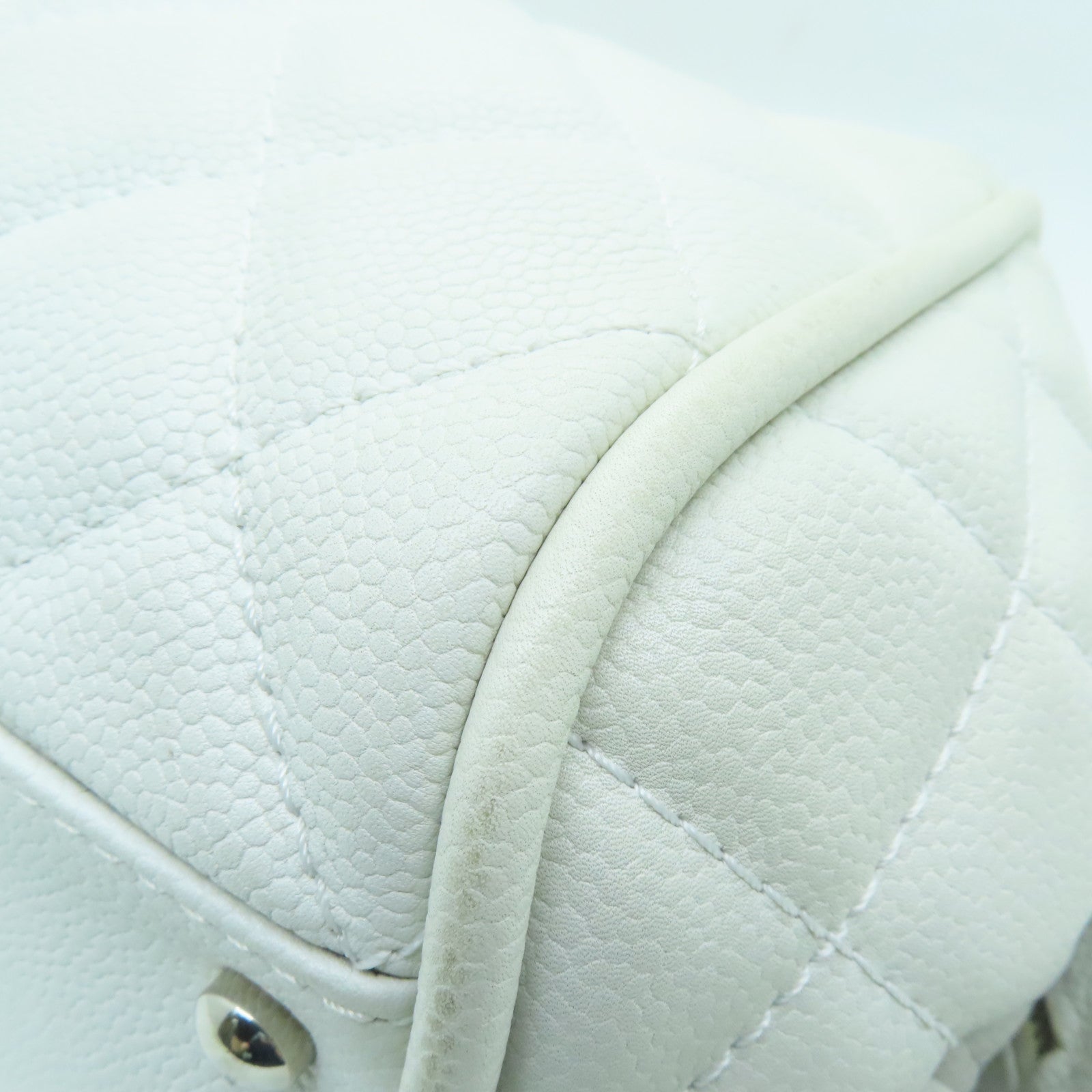 CHANEL 【激減優惠】菱格Caviar皮革Shoulder Bag銀扣肩背袋白色