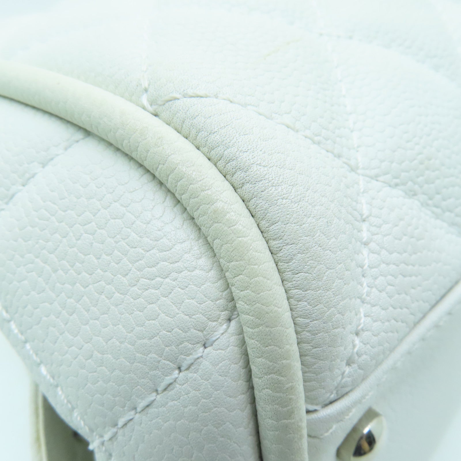 CHANEL 【激減優惠】菱格Caviar皮革Shoulder Bag銀扣肩背袋白色