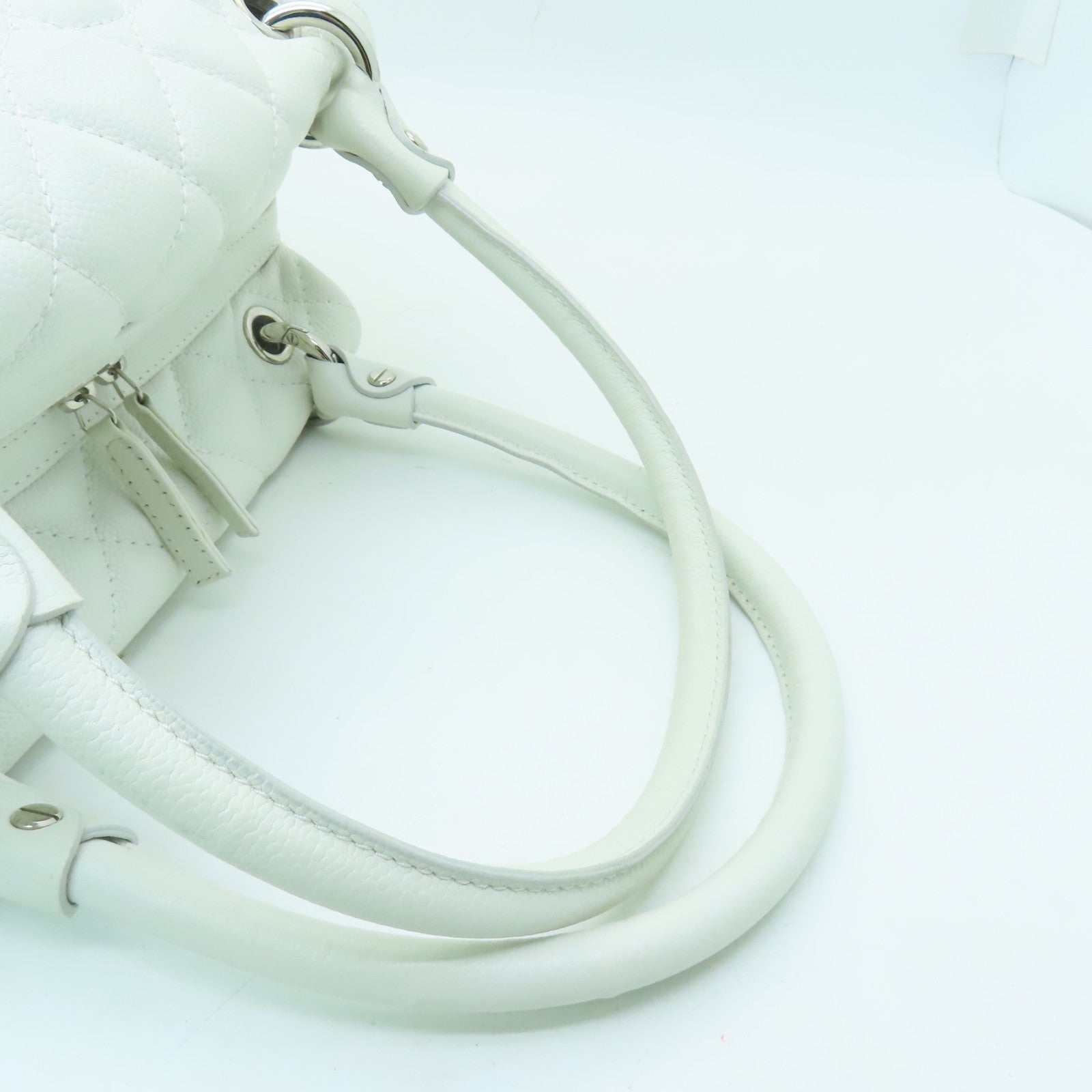 CHANEL 【激減優惠】菱格Caviar皮革Shoulder Bag銀扣肩背袋白色