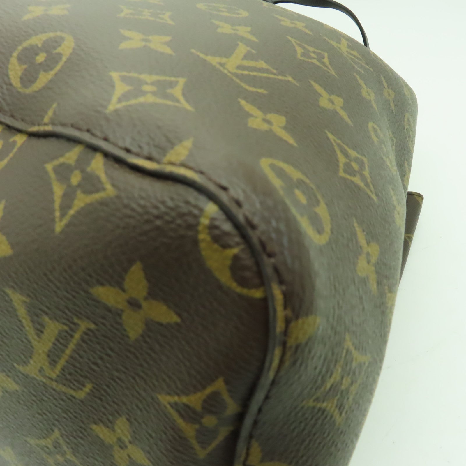 LOUIS VUITTON Monogram NeoNoe MM金扣肩背袋啡色/黑色