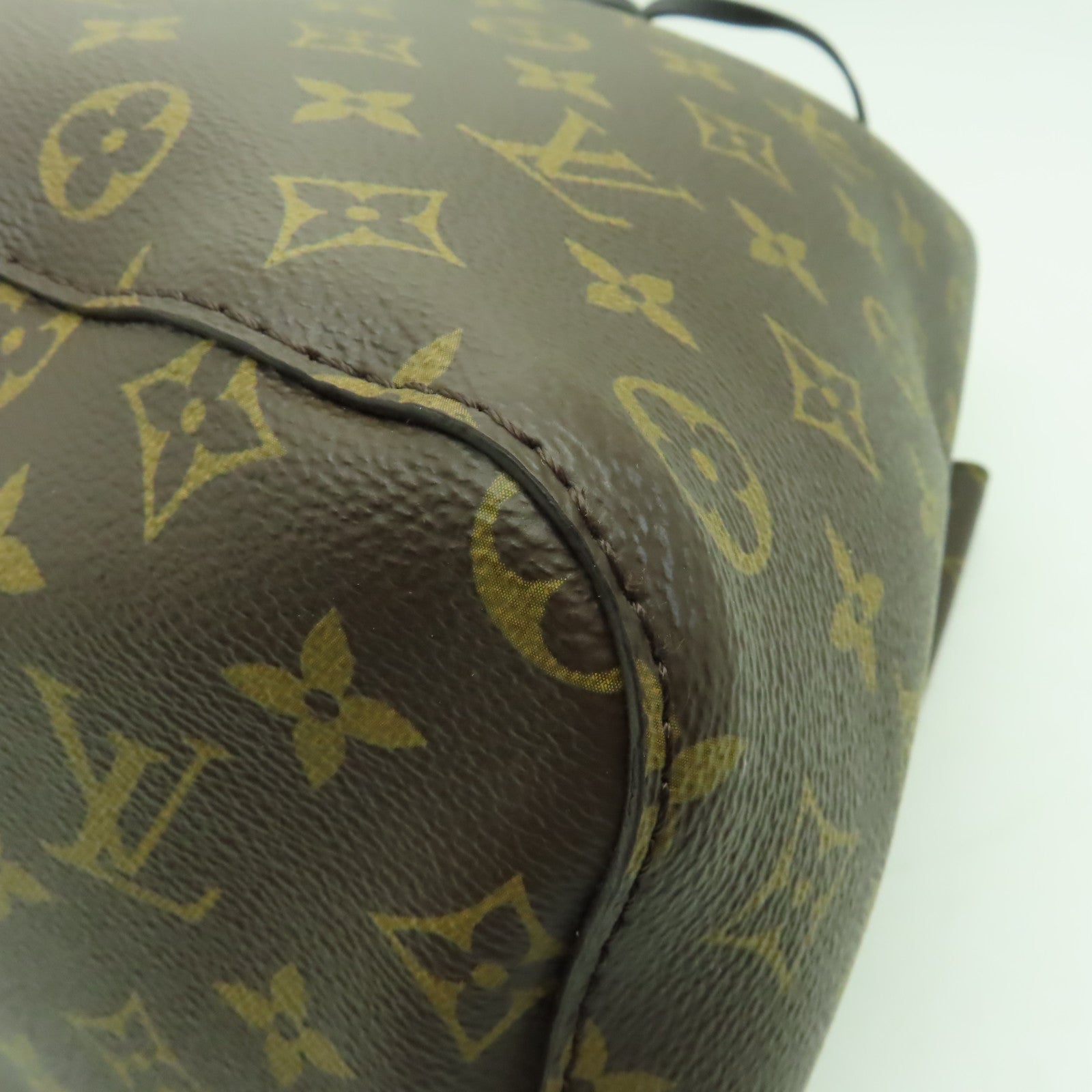 LOUIS VUITTON Monogram NeoNoe MM金扣肩背袋啡色/黑色