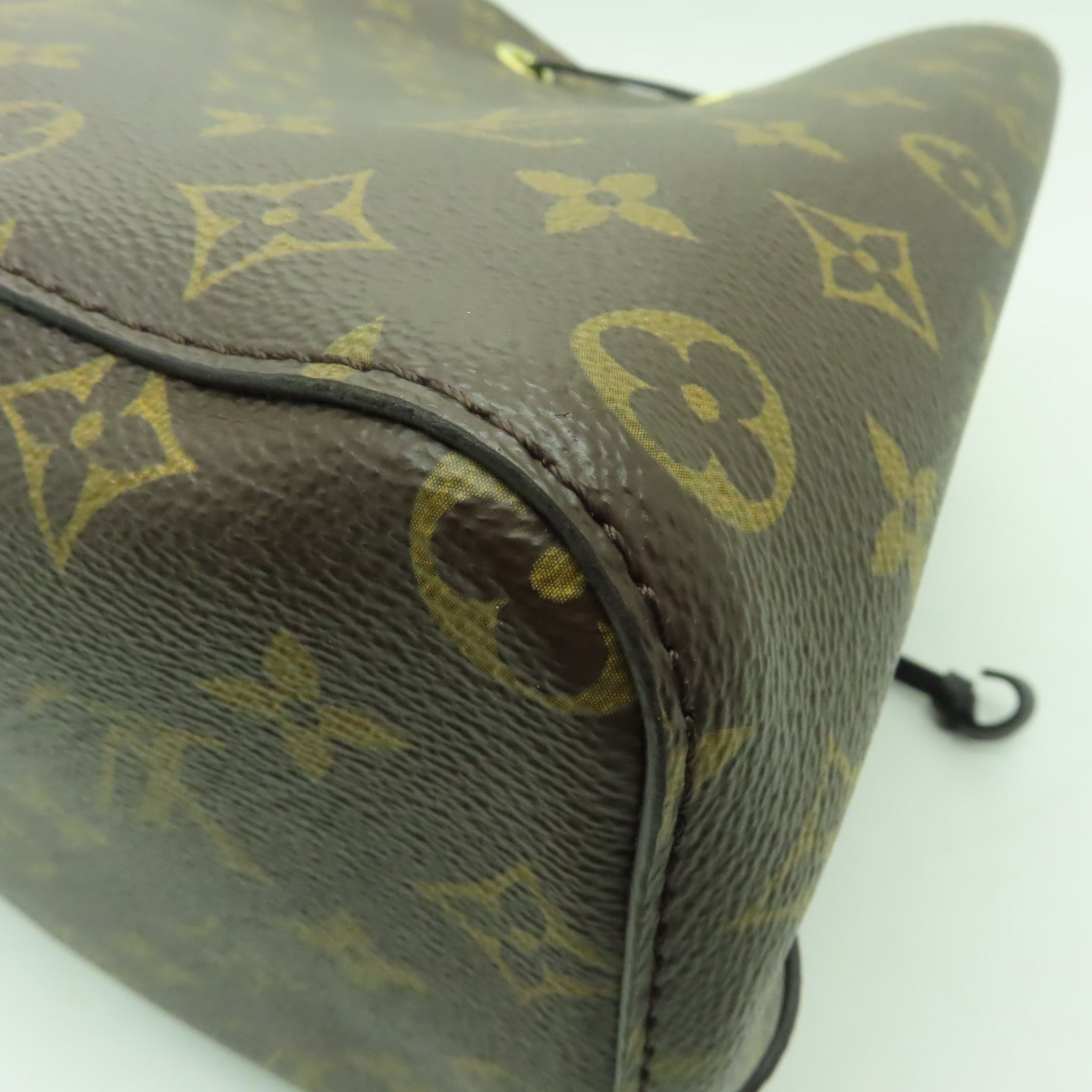 LOUIS VUITTON Monogram NeoNoe MM金扣肩背袋啡色/黑色