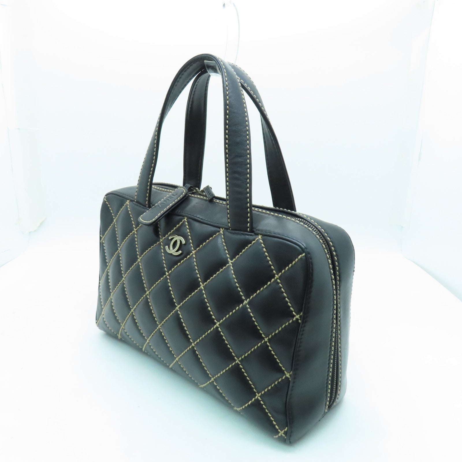CHANEL 菱格牛皮皮革Handbag金扣手挽袋黑色