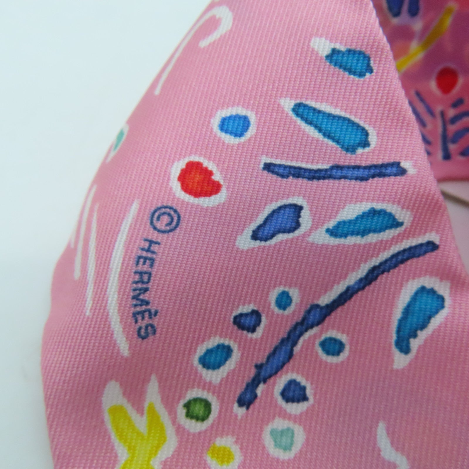 HERMES Silk Twilly Scarf Pink