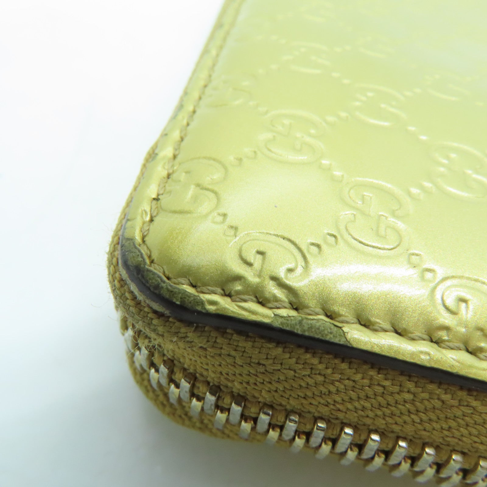 GUCCI 【激減優惠】漆皮皮革Round Wallet金扣長錢包金色