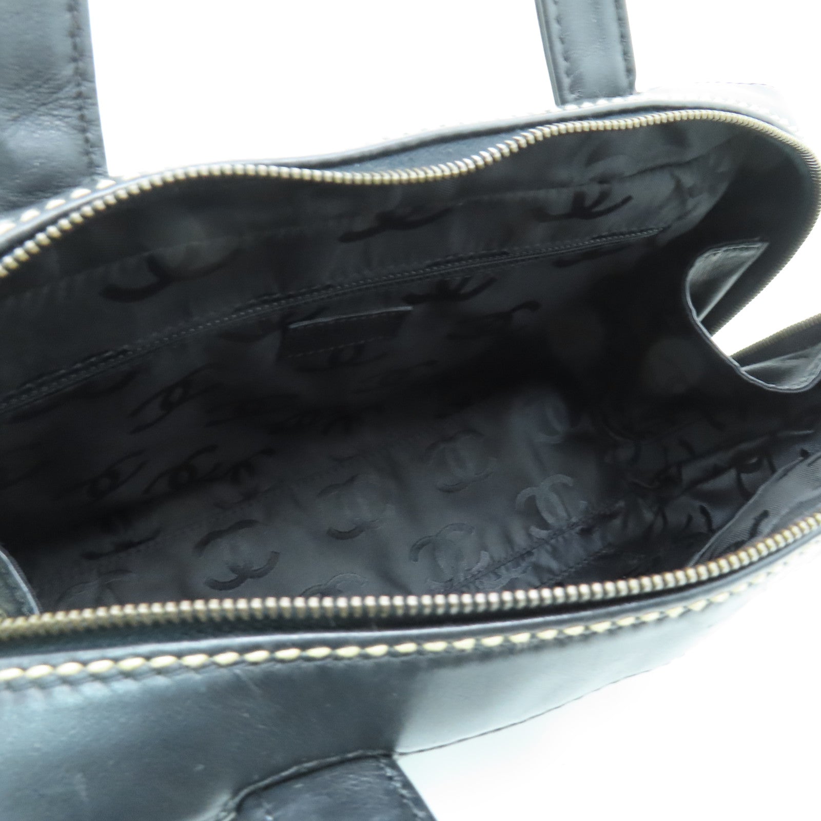 CHANEL 菱格牛皮皮革Handbag金扣手挽袋黑色