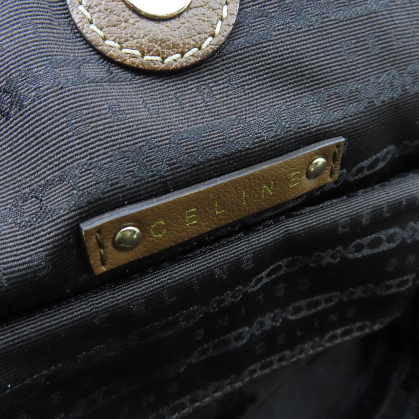 CELINE 牛皮皮革Shoulder Bag銀扣肩背袋啡色