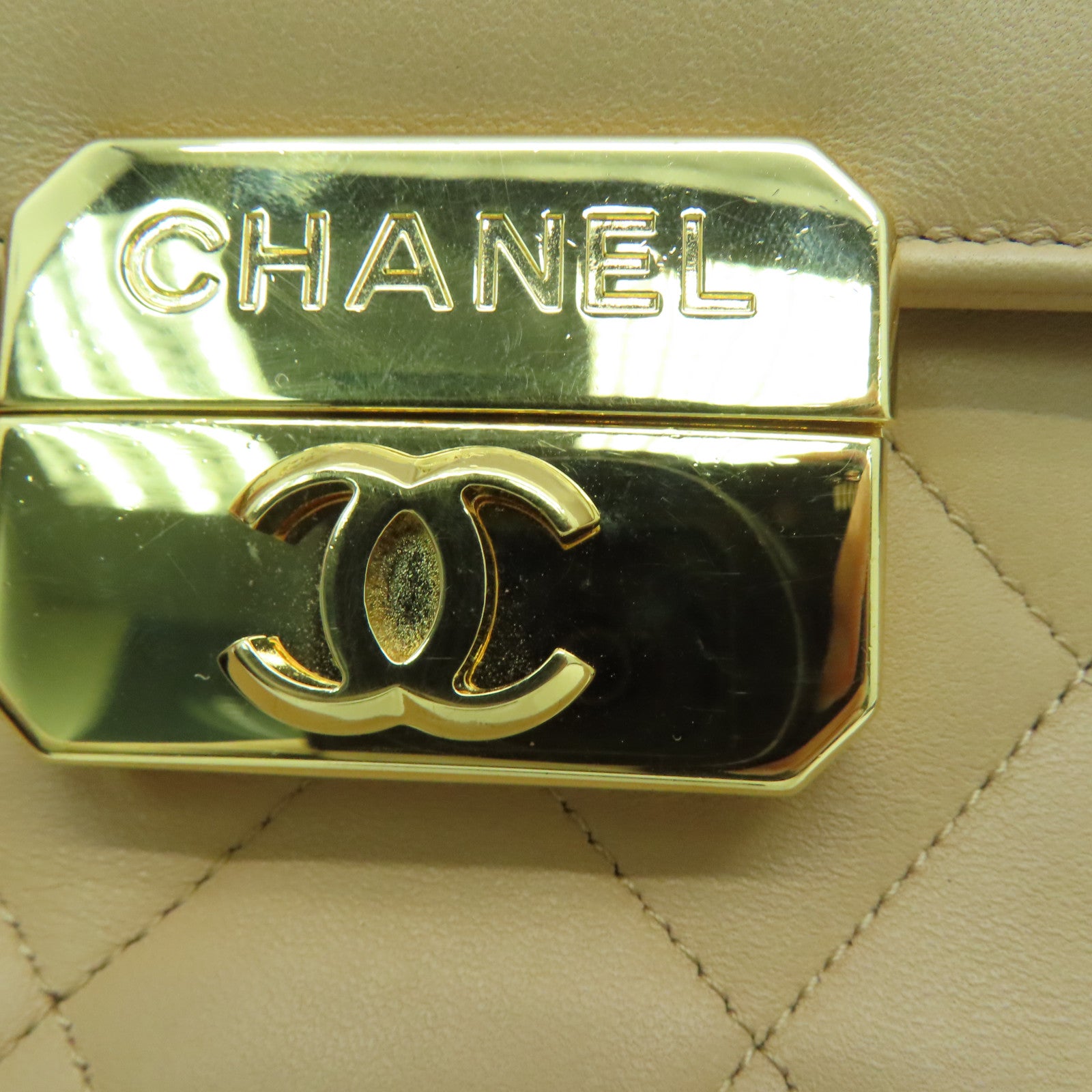 CHANEL 【激減優惠】菱格羊皮皮革Chain Shoulder金扣肩背袋米色