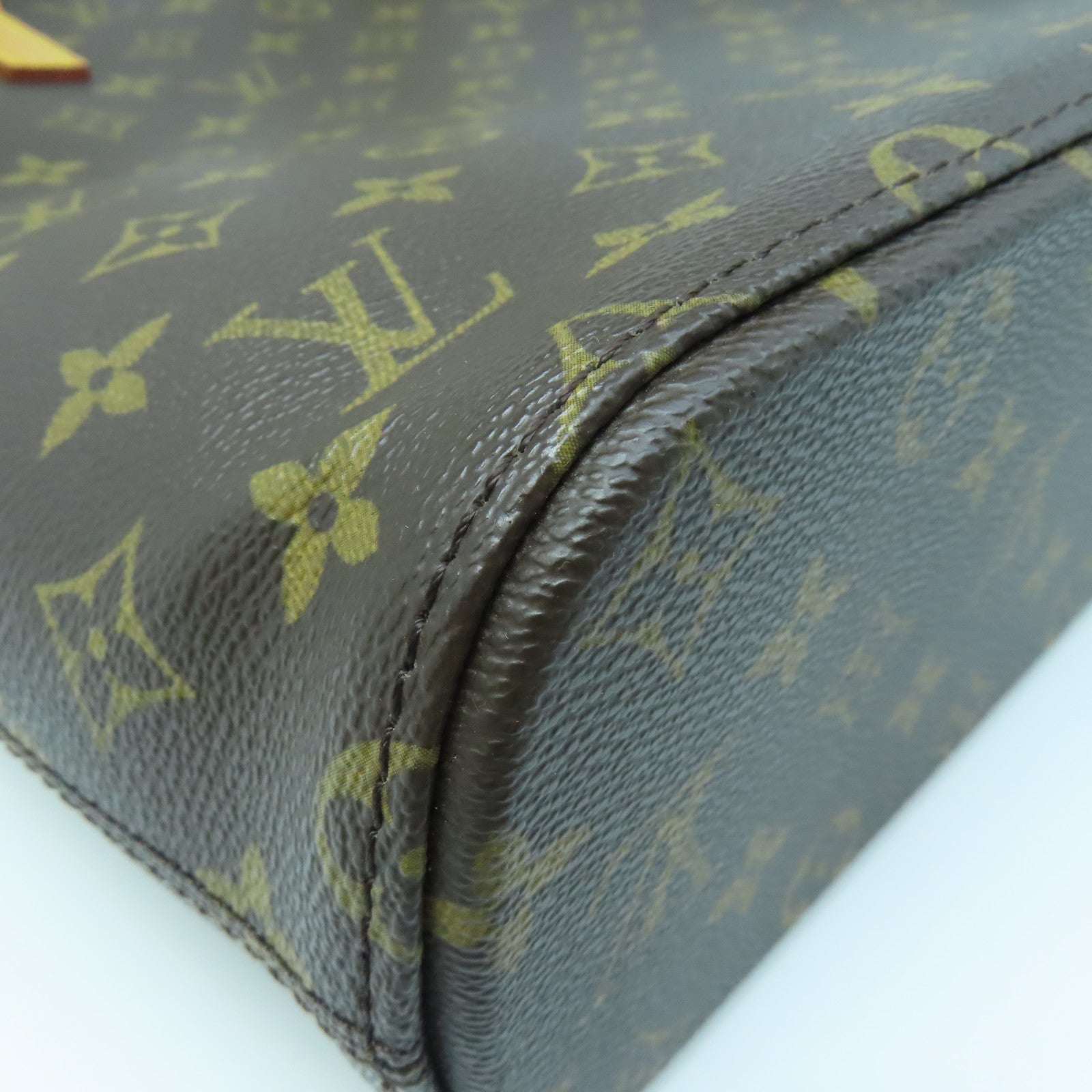 LOUIS VUITTON Monogram Vavin GM Gold Buckle Handle Bag Brown
