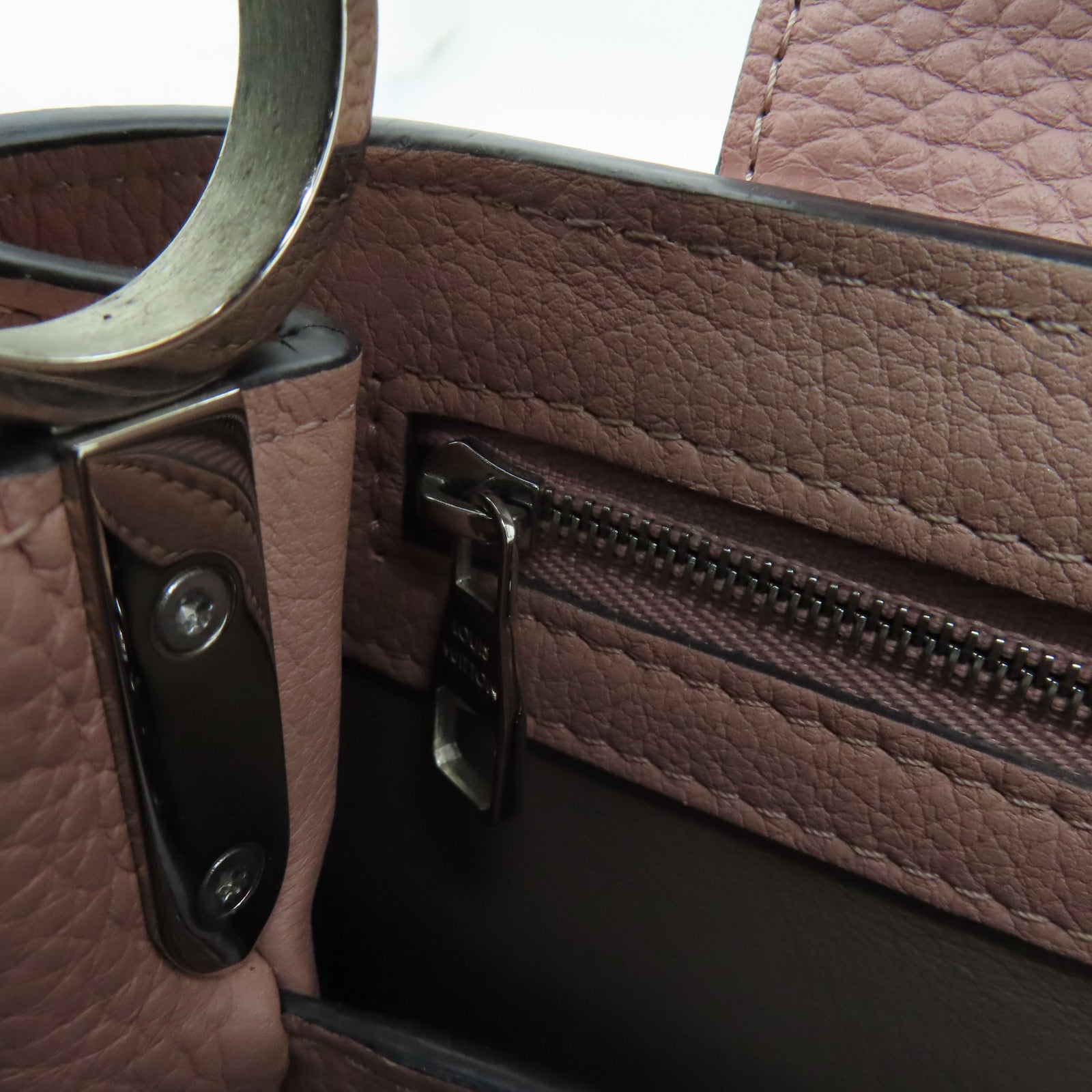 LOUIS VUITTON 牛皮皮革Capucines銀扣肩背袋粉紅色