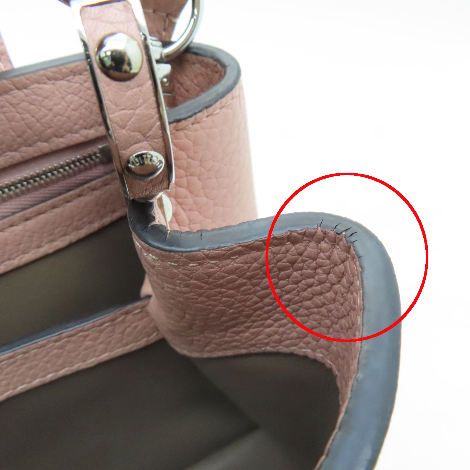 LOUIS VUITTON 牛皮皮革Capucines銀扣肩背袋粉紅色