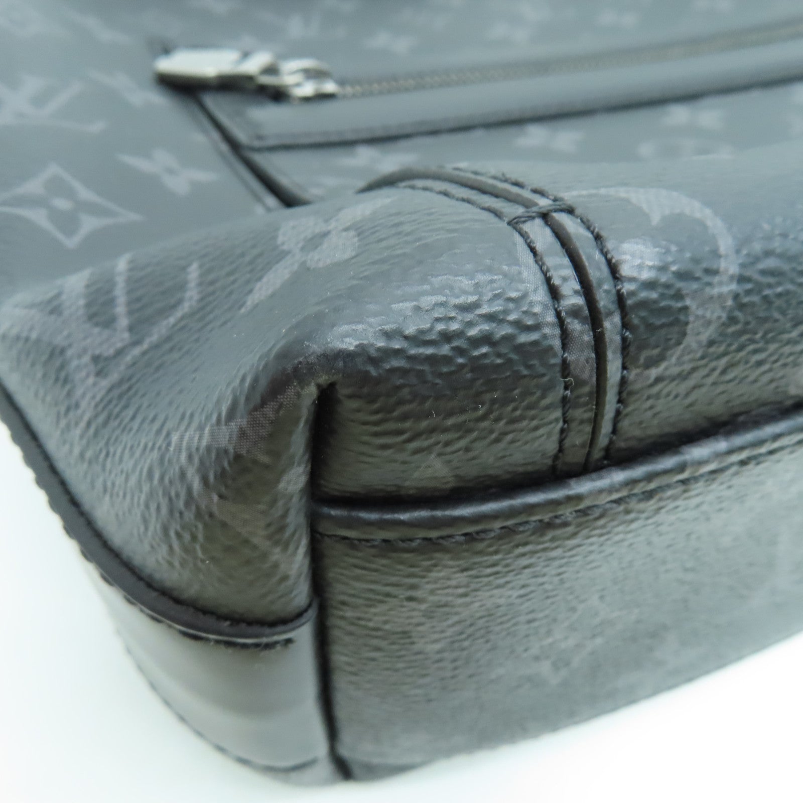 LOUIS VUITTON Monogarm Eclipse Odyssey銀扣肩背袋黑色