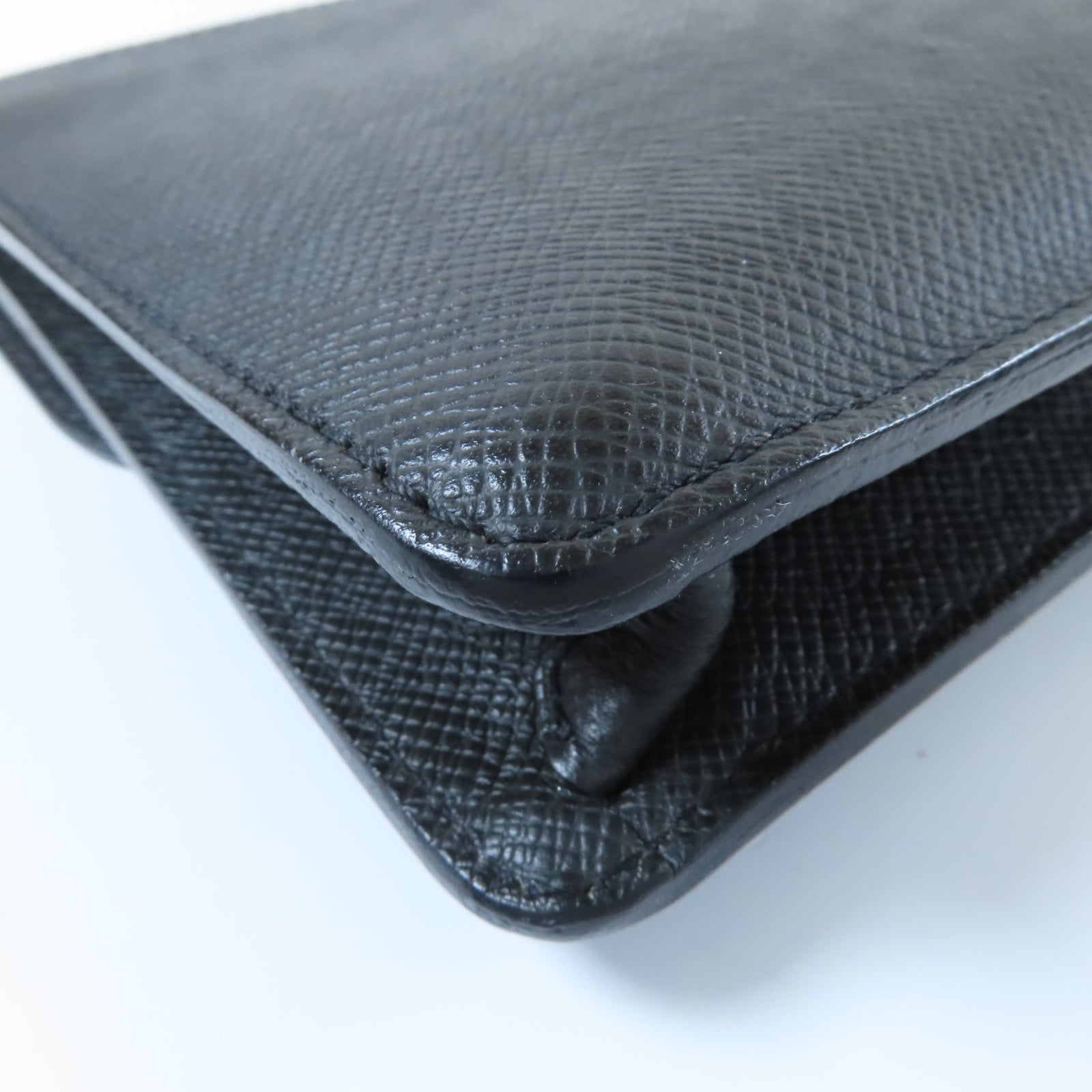 LOUIS VUITTON 牛皮皮革Neo Bellaia Clutch銀扣手拿包黑色