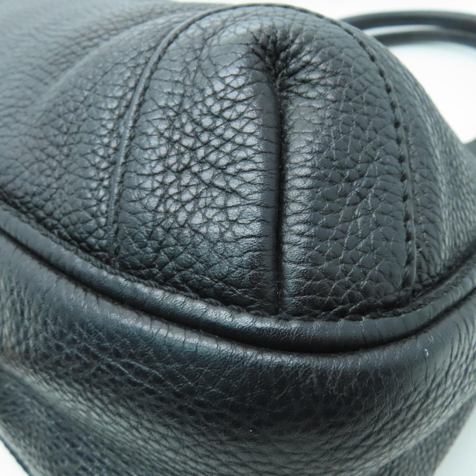 CHANEL 牛皮皮革Shoulder Bag銀扣肩背袋黑色