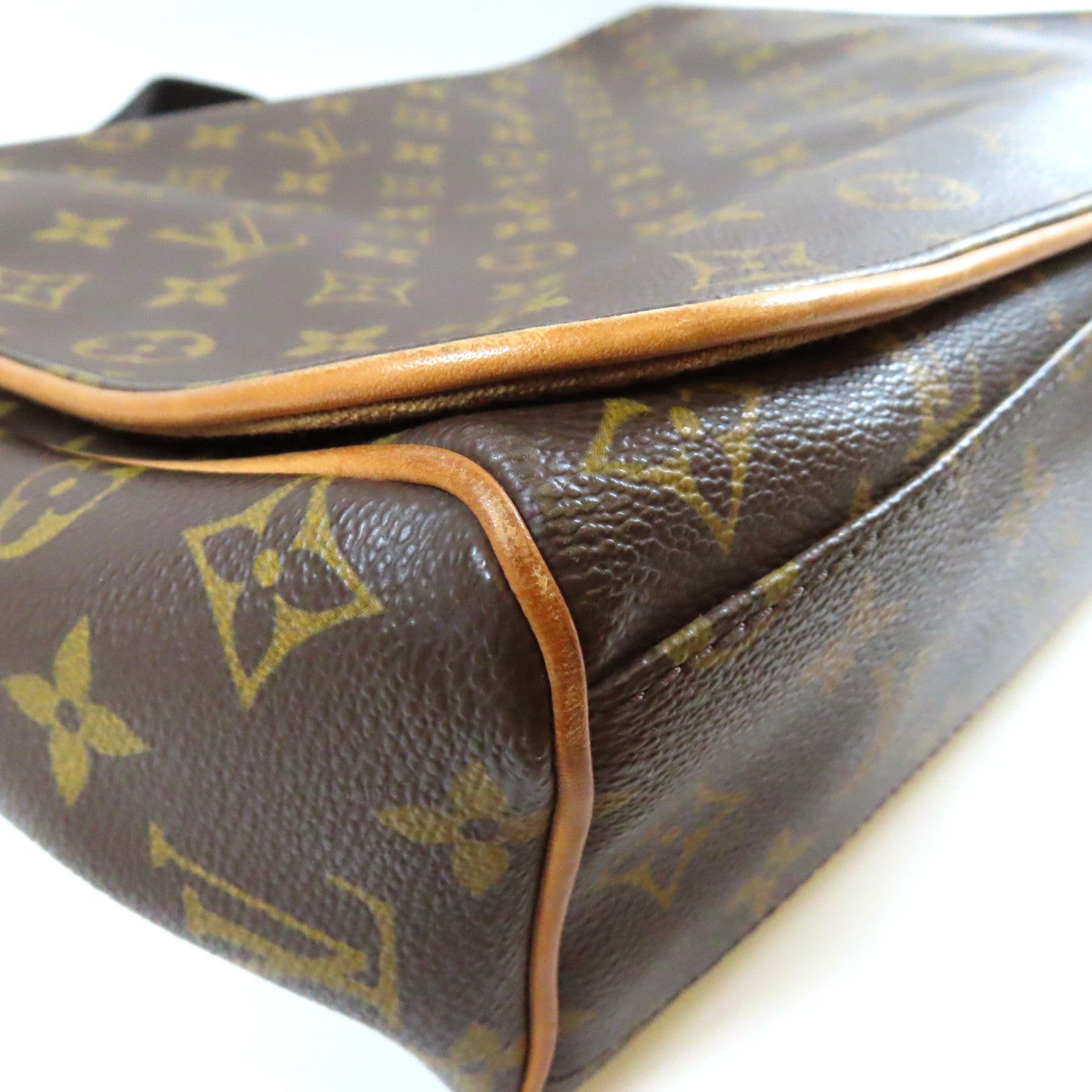 LOUIS VUITTON Monogram Valmy MM金扣肩背袋啡色