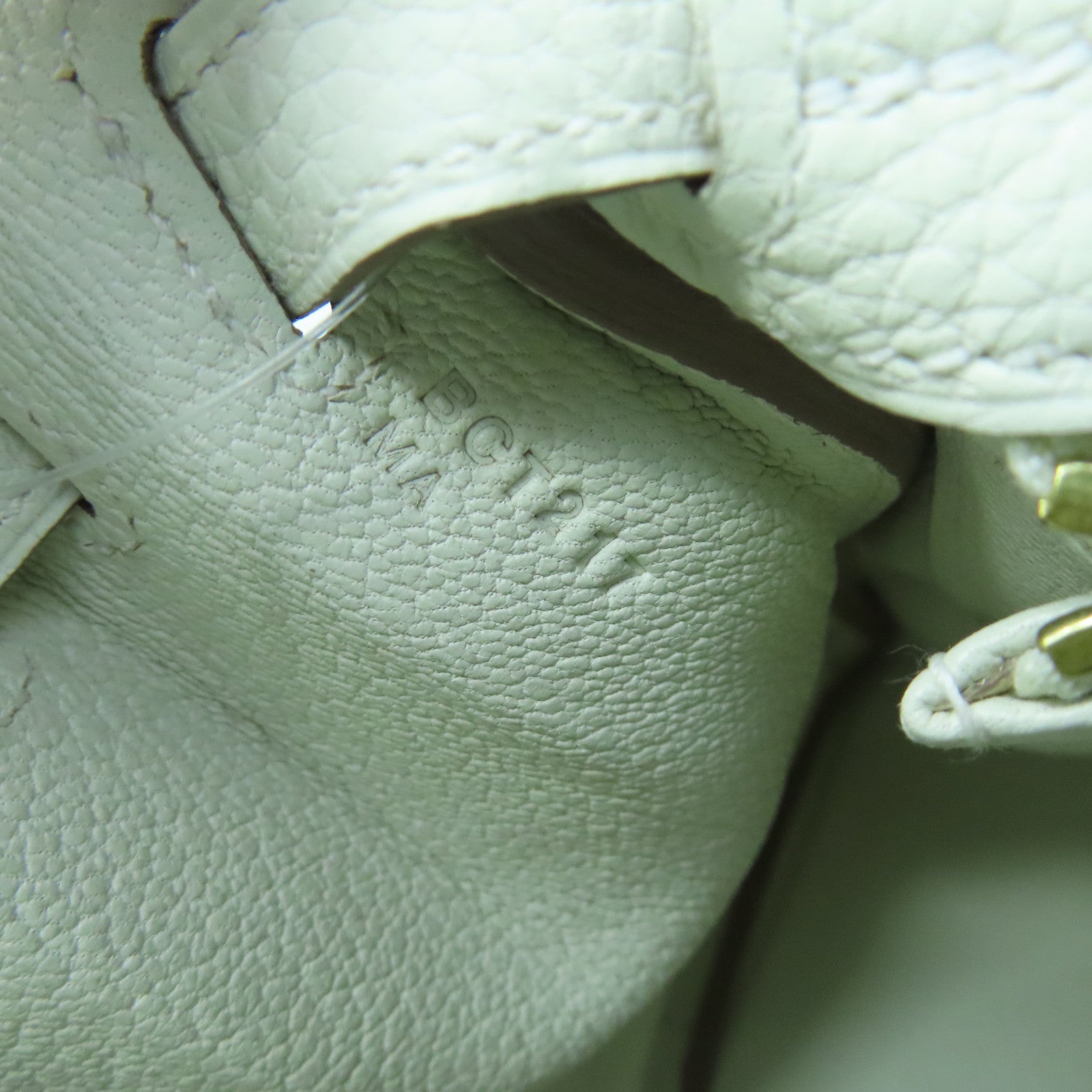 HERMES Togo Leather Kelly 25 Gold Buckle Handle Shoulder Bag White