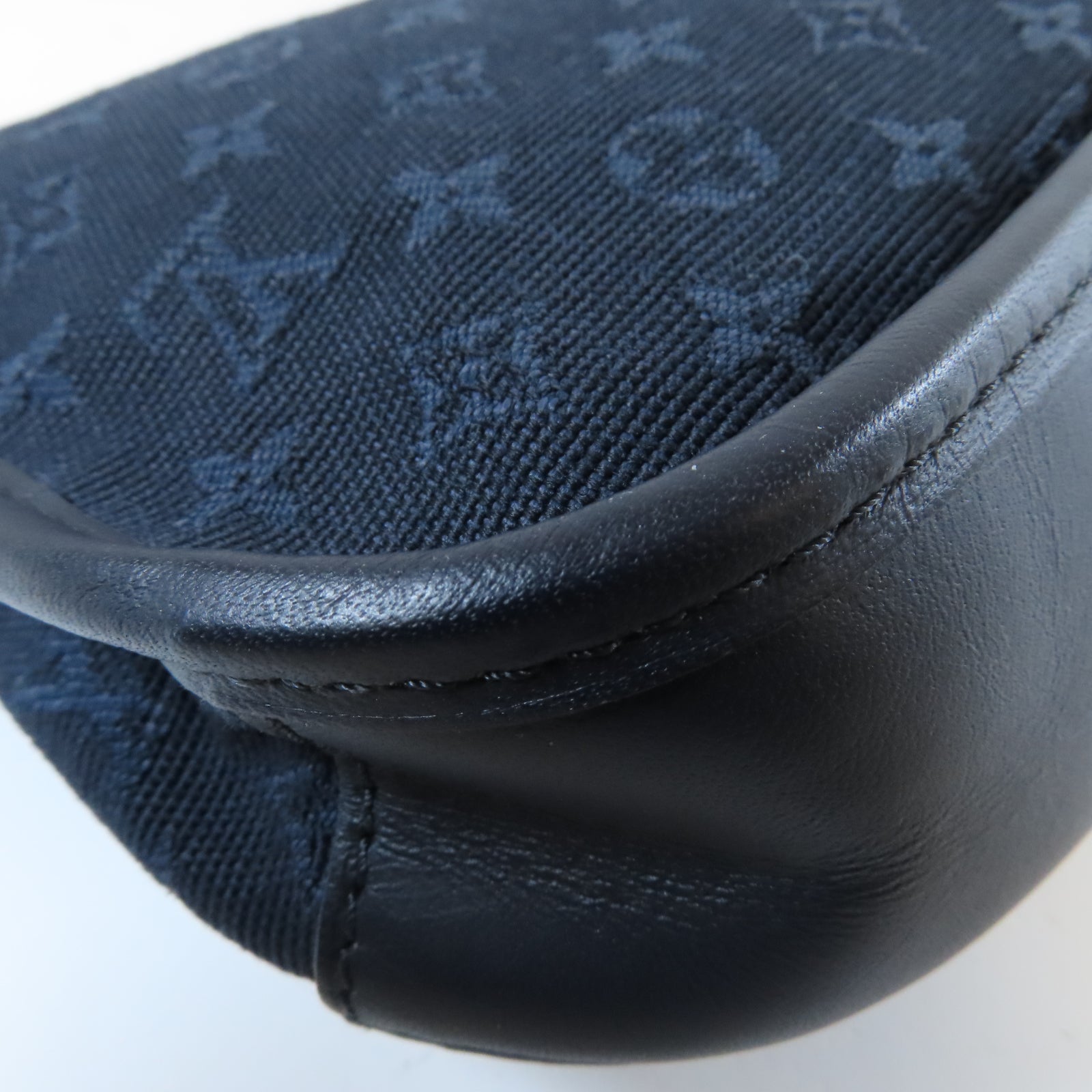 LOUIS VUITTON Monogram Mini Marjorie金扣肩背袋藍色