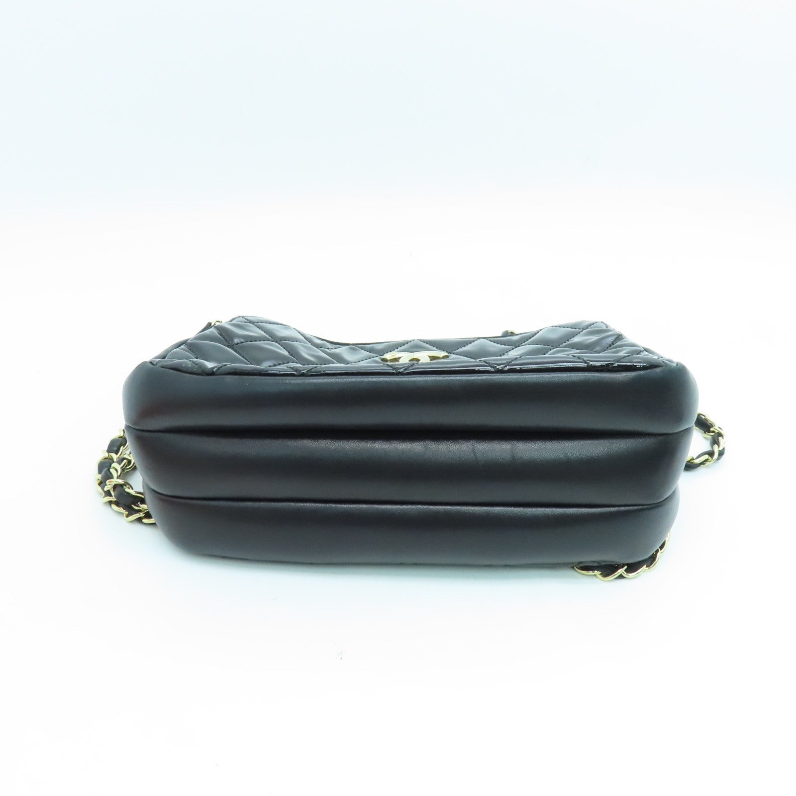 CHANEL 菱格漆皮皮革Chain Shoulder Bag金扣链带肩背袋黑色