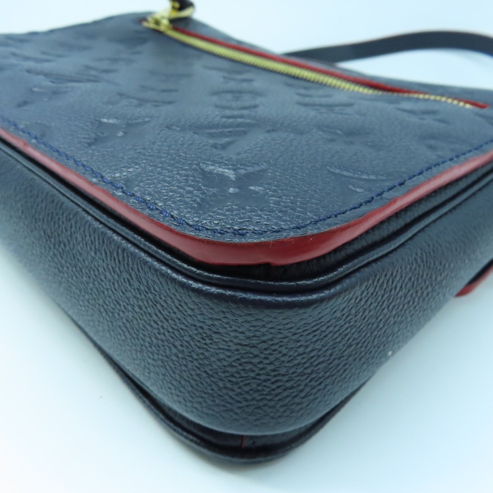 LOUIS VUITTON Monogram Empreinte Pochette Metis金扣手挽肩背兩用袋藍色