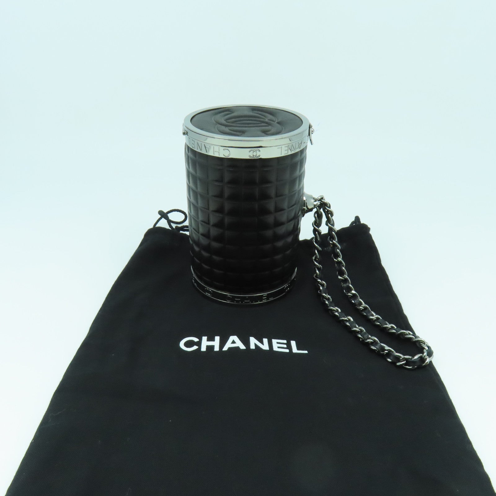 CHANEL 【激減優惠】牛皮皮革Chain Box銀扣鏈帶手拿包黑色