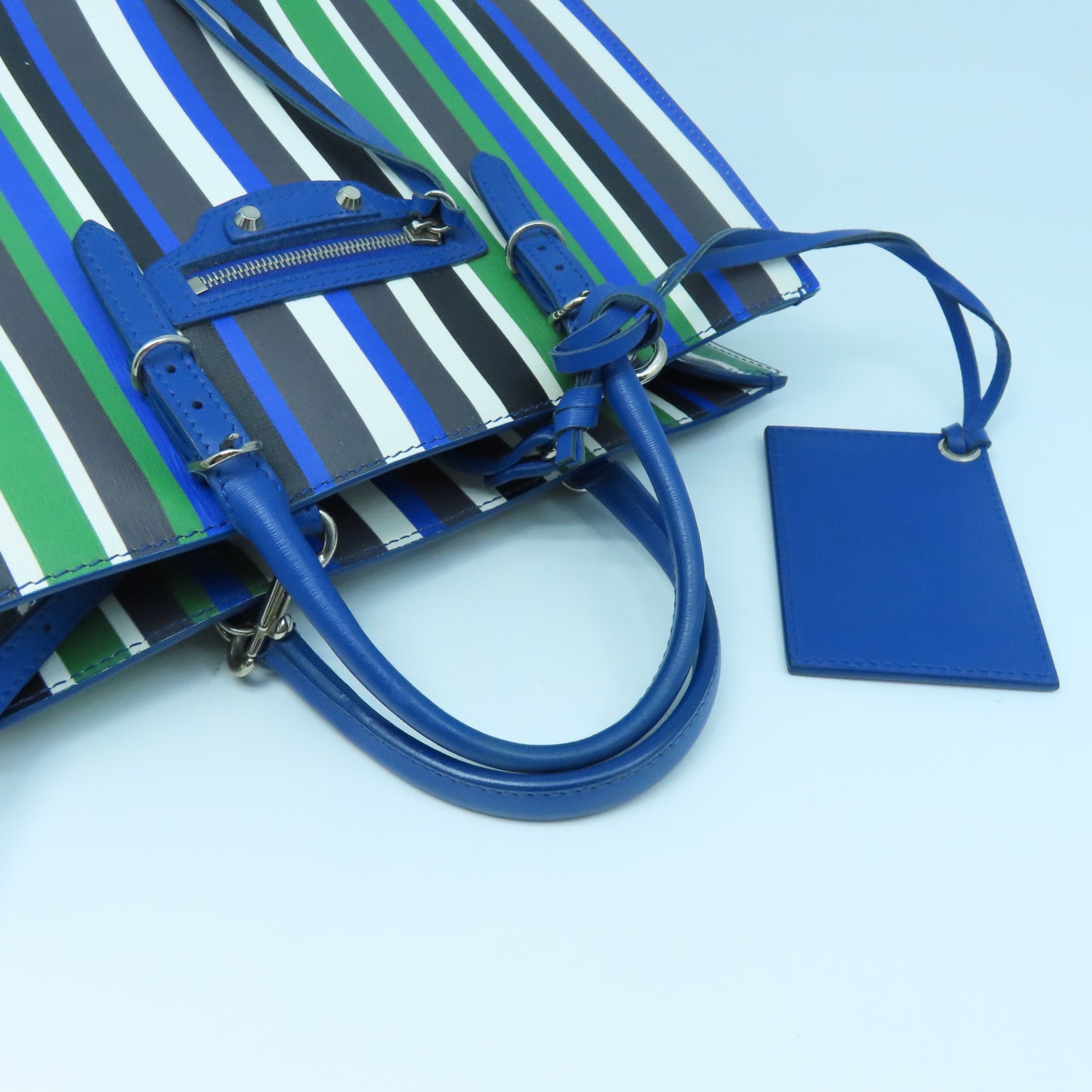 BALENCIAGA 牛皮皮革Papier A6 Zip銀扣手挽肩背兩用袋藍色