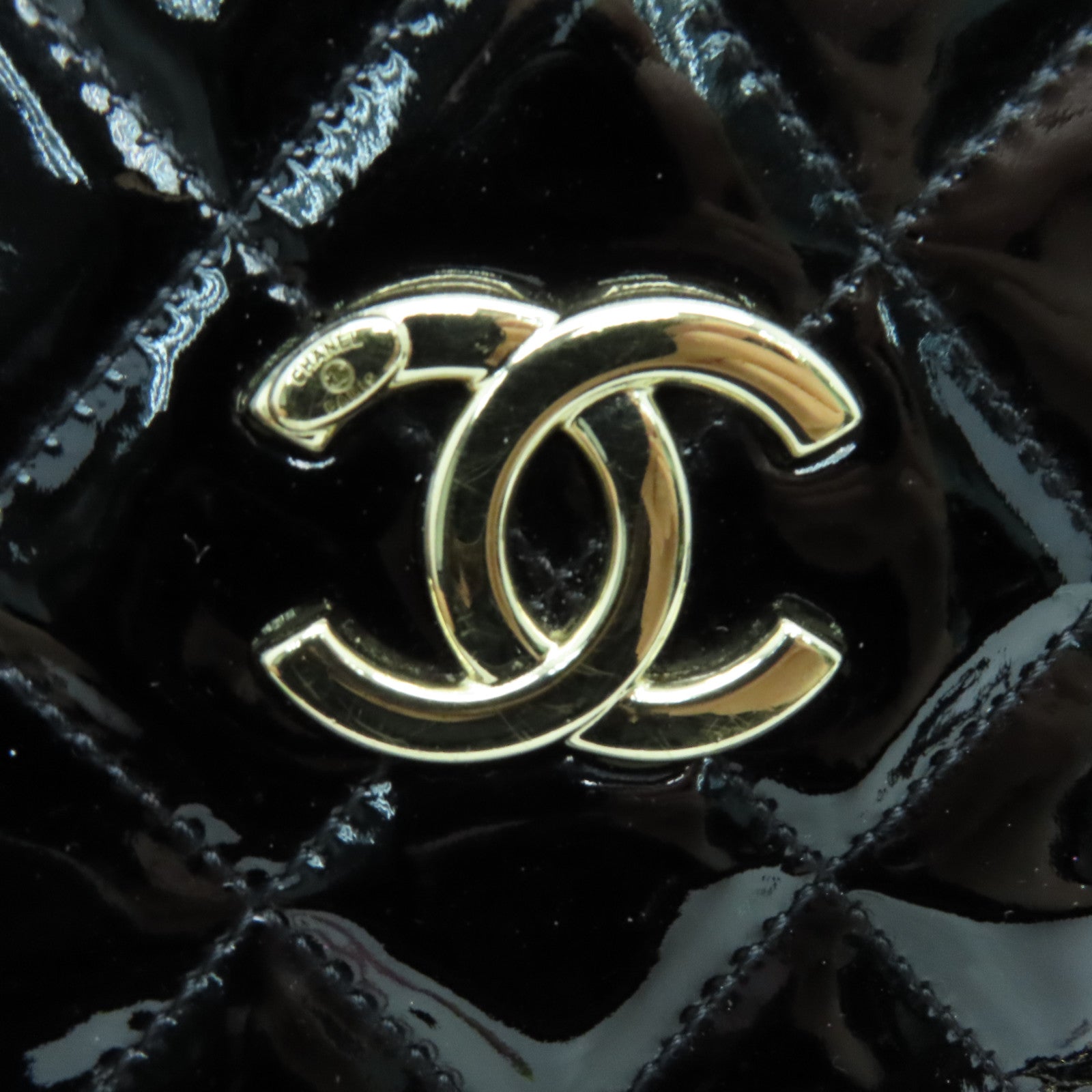 CHANEL 菱格漆皮皮革Chain Shoulder Bag金扣链带肩背袋黑色