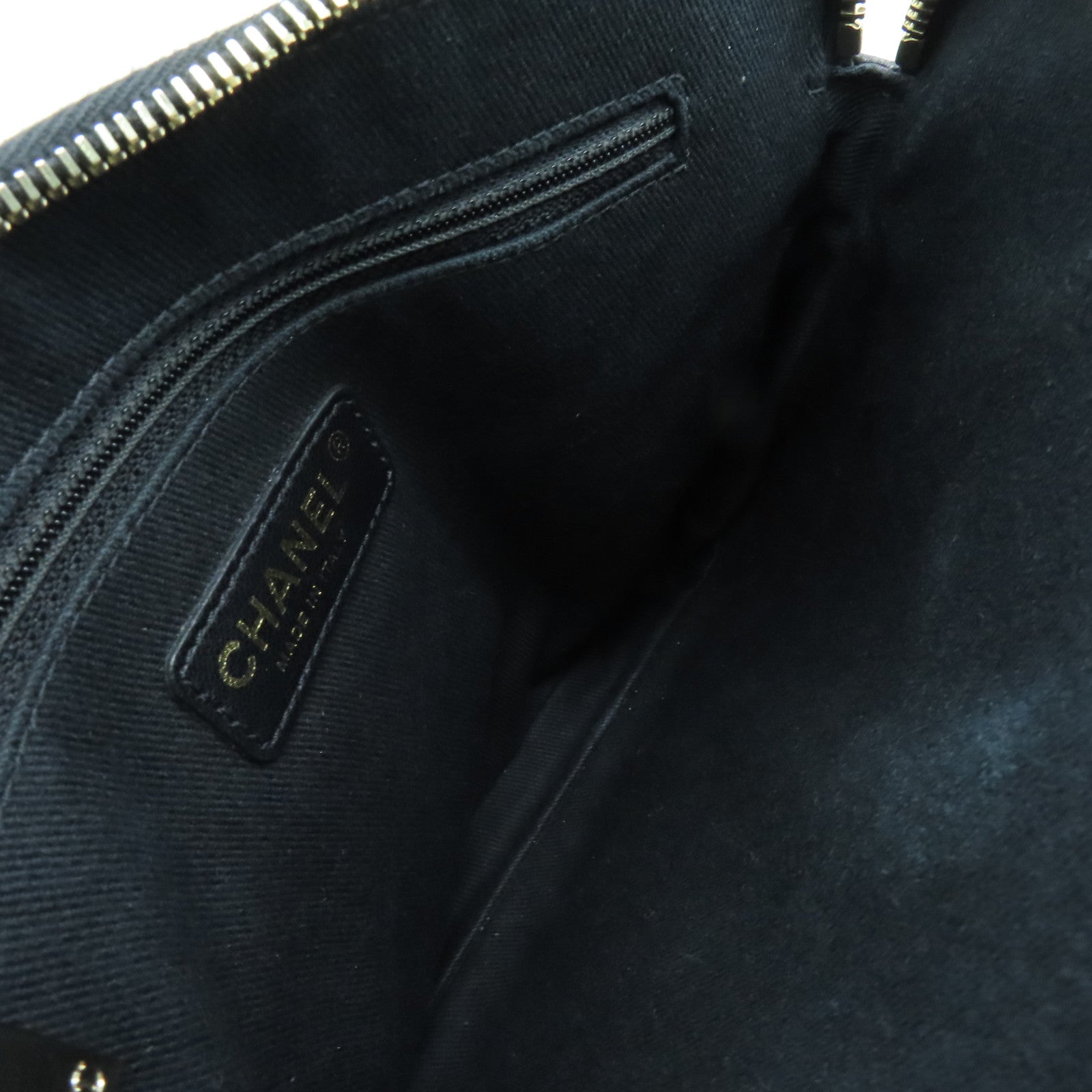 CHANEL 菱格漆皮皮革Chain Shoulder Bag金扣链带肩背袋黑色