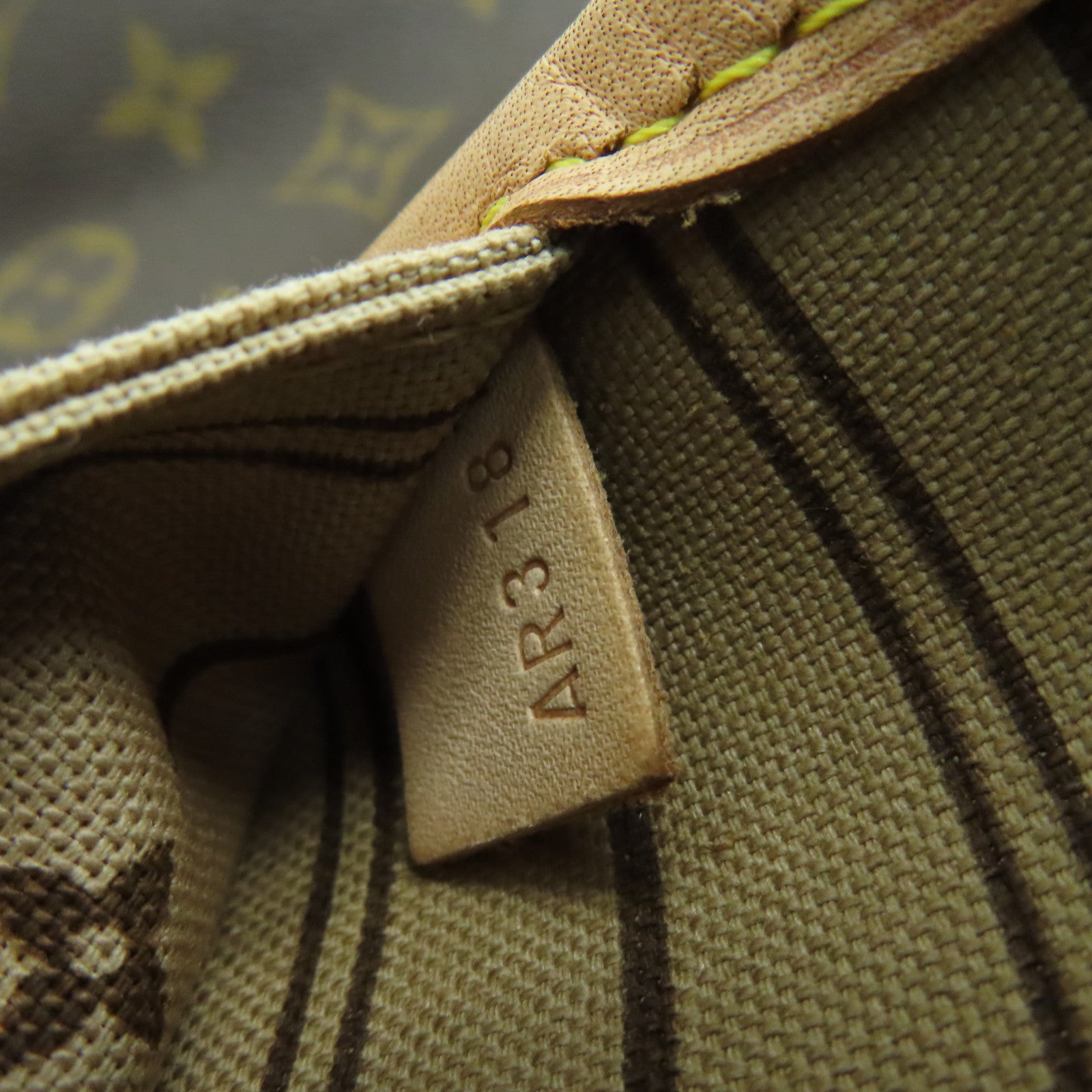 LOUIS VUITTON Monogram Neverfull MM金扣手挽袋啡色