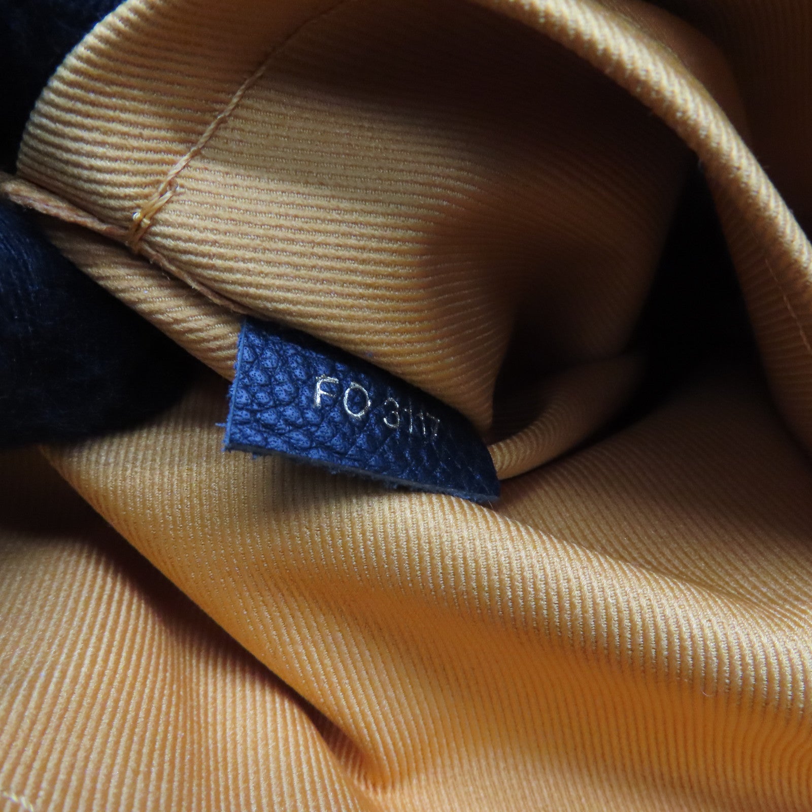 LOUIS VUITTON Monogram Manhattan金扣手挽袋啡色